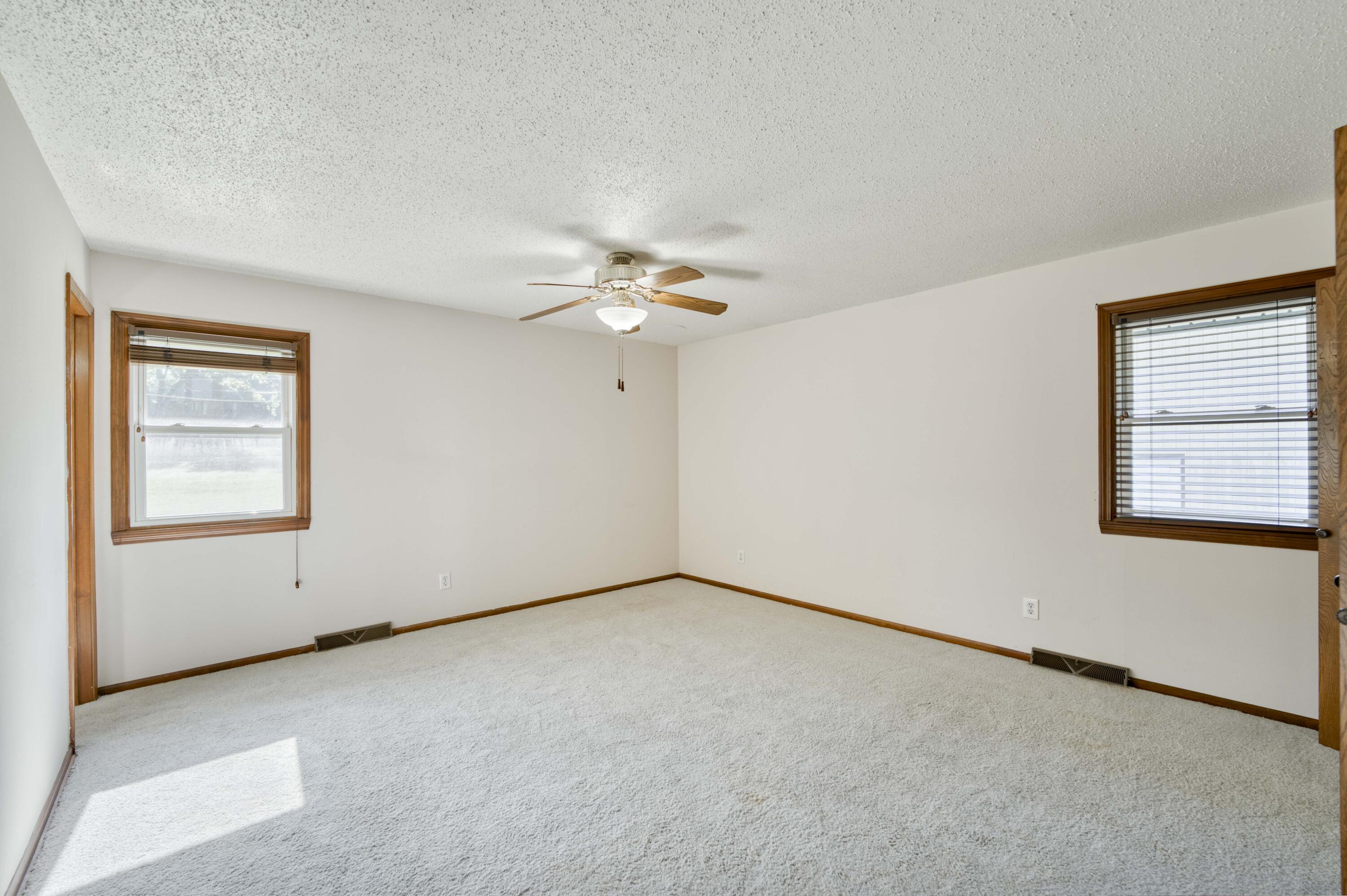 4852 South Charleston Avenue Property Photo 26