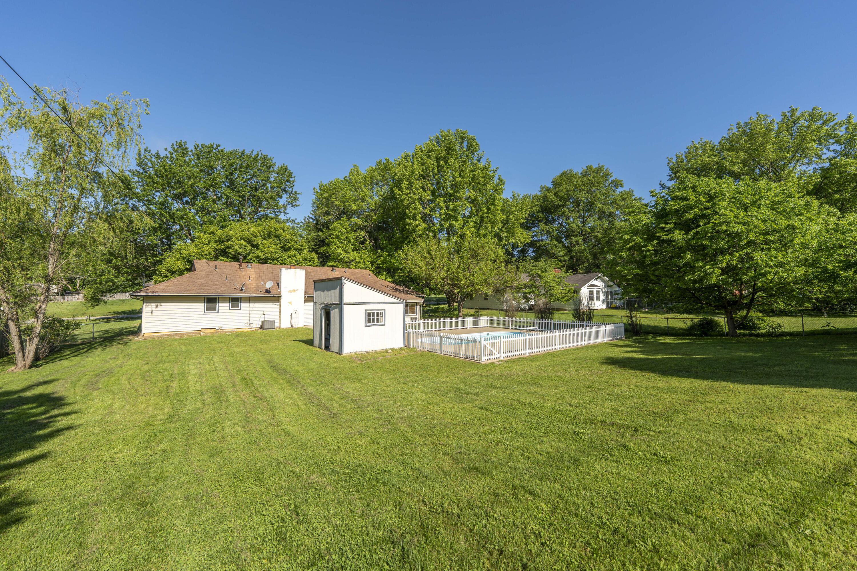 4852 South Charleston Avenue Property Photo 41