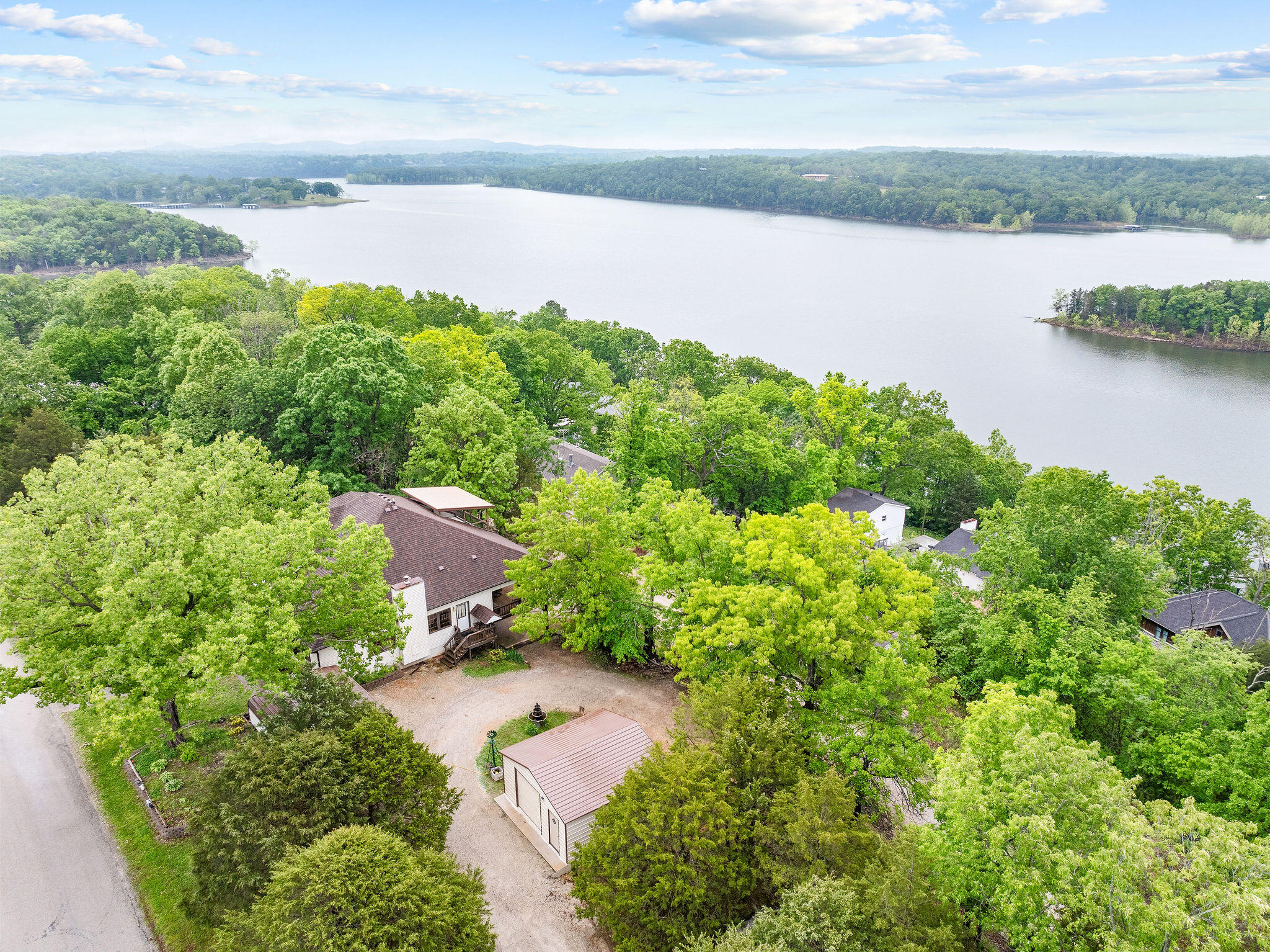 22821 Needles Eye Road Property Photo 3