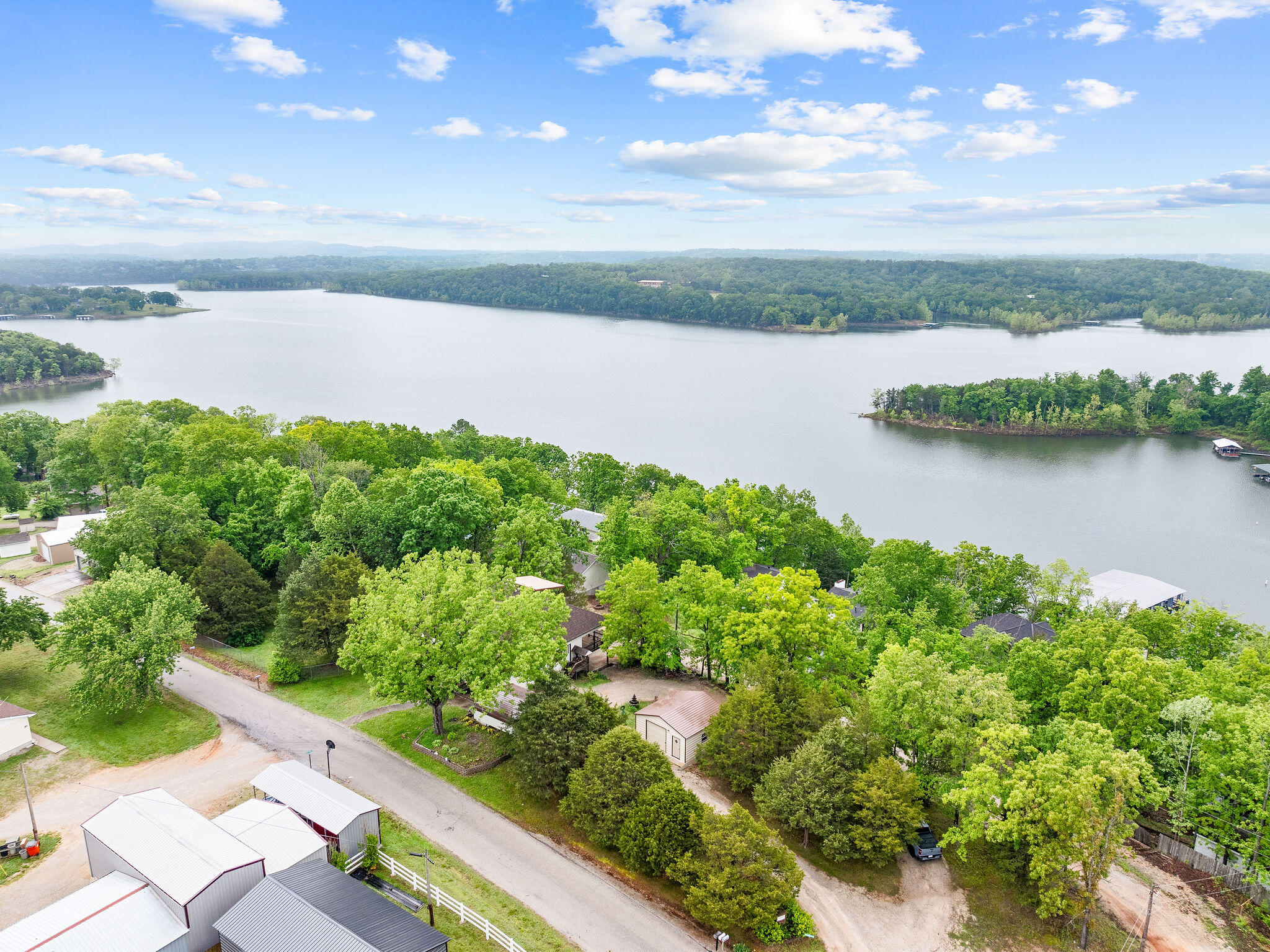 22821 Needles Eye Road Property Photo 4