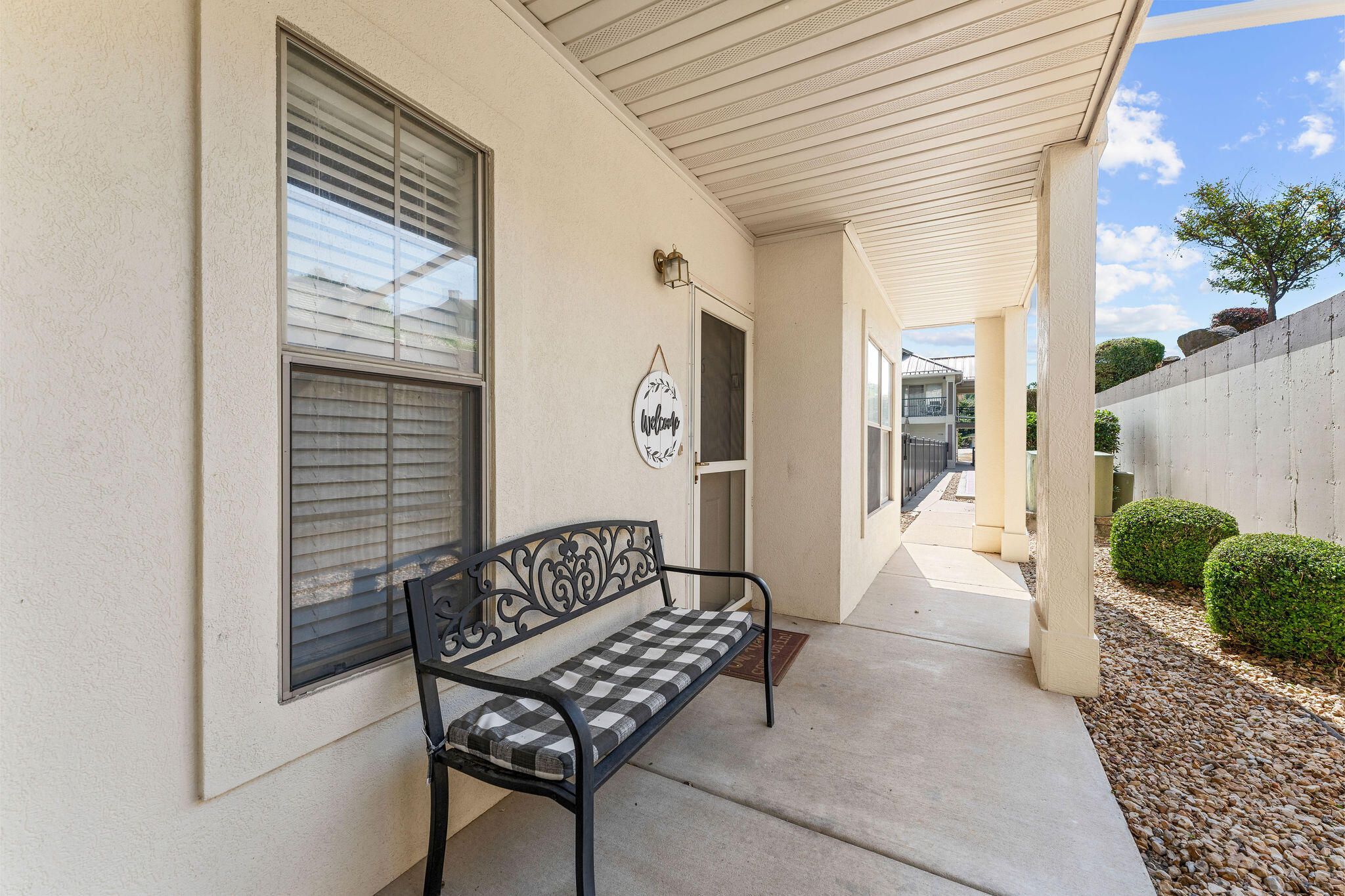 135 Upper Emerald Bay Circle Property Photo 5