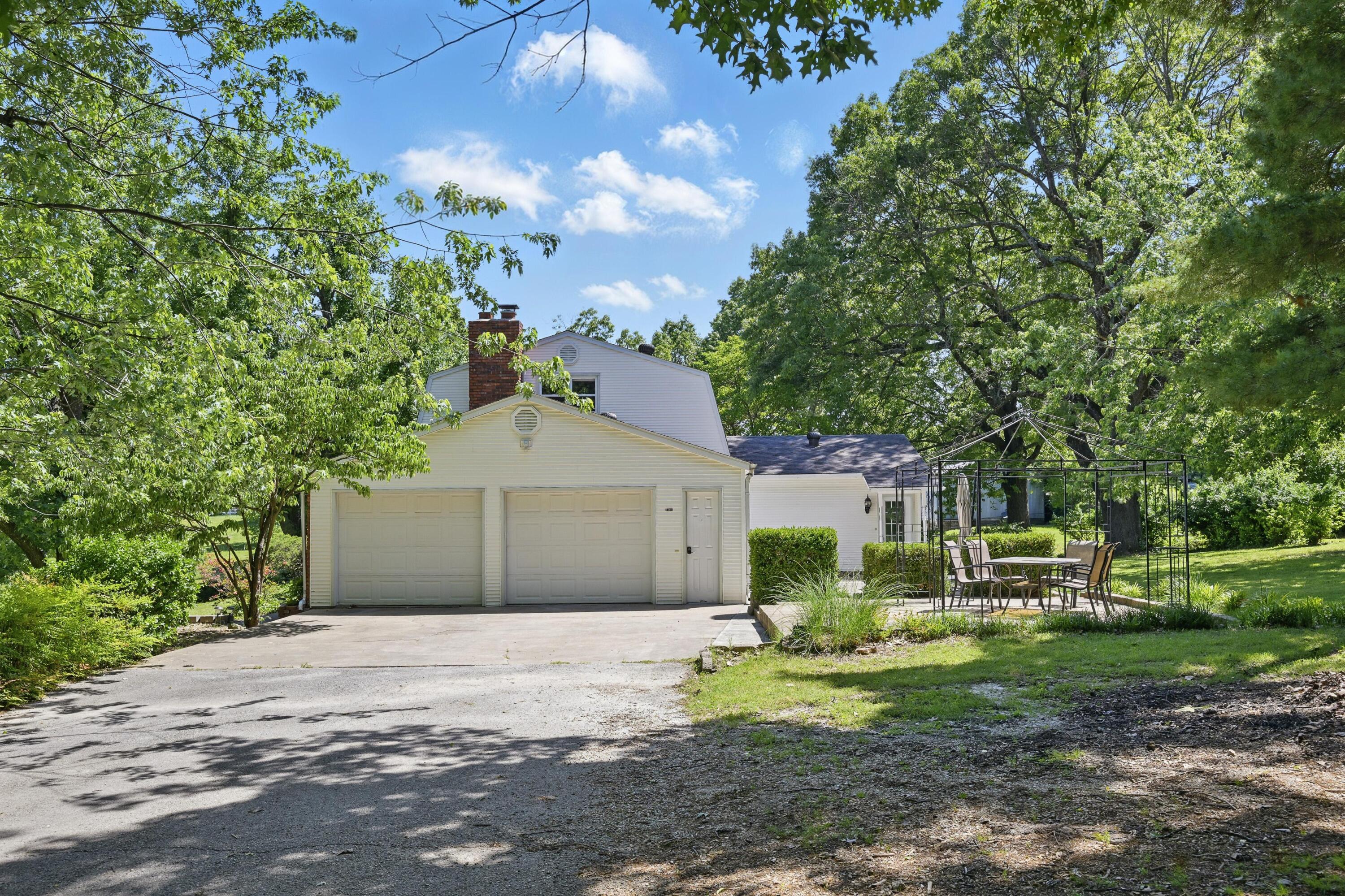 1306 Marion Drive Property Photo 4