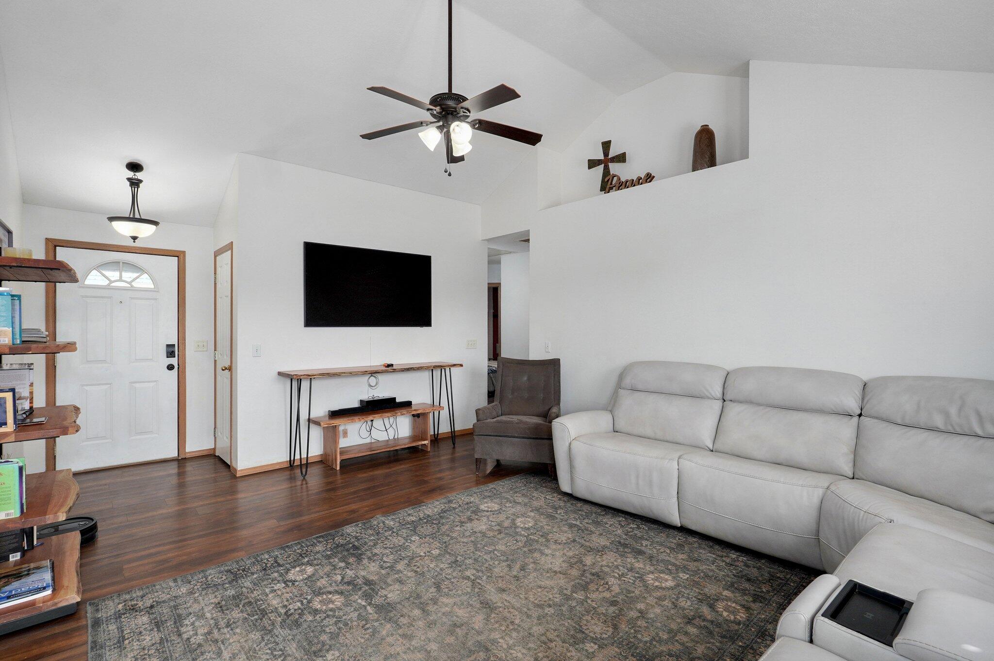 1650 South Canton Avenue Property Photo 7