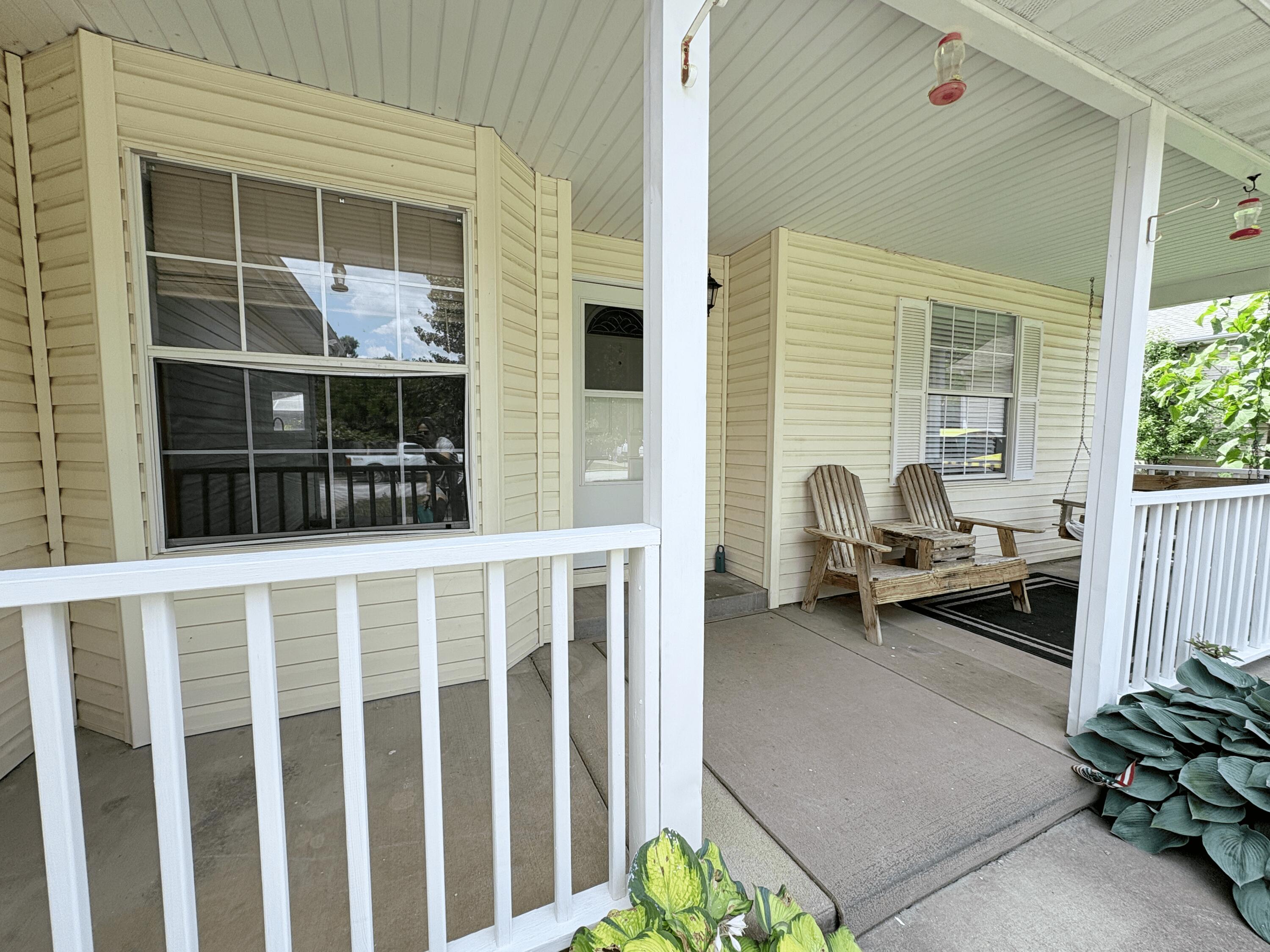 707 South Eastridge Property Photo 3