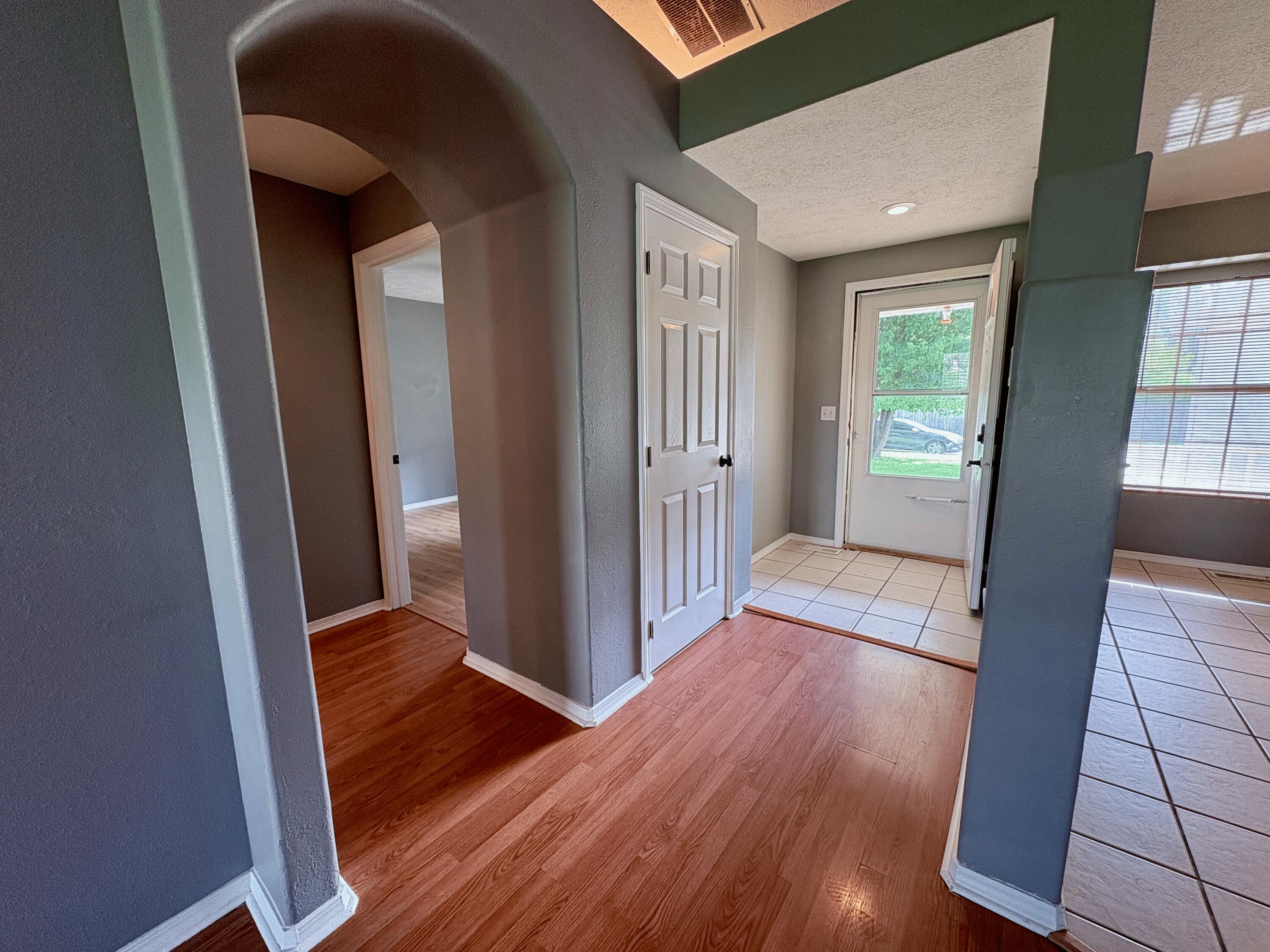 707 South Eastridge Property Photo 16