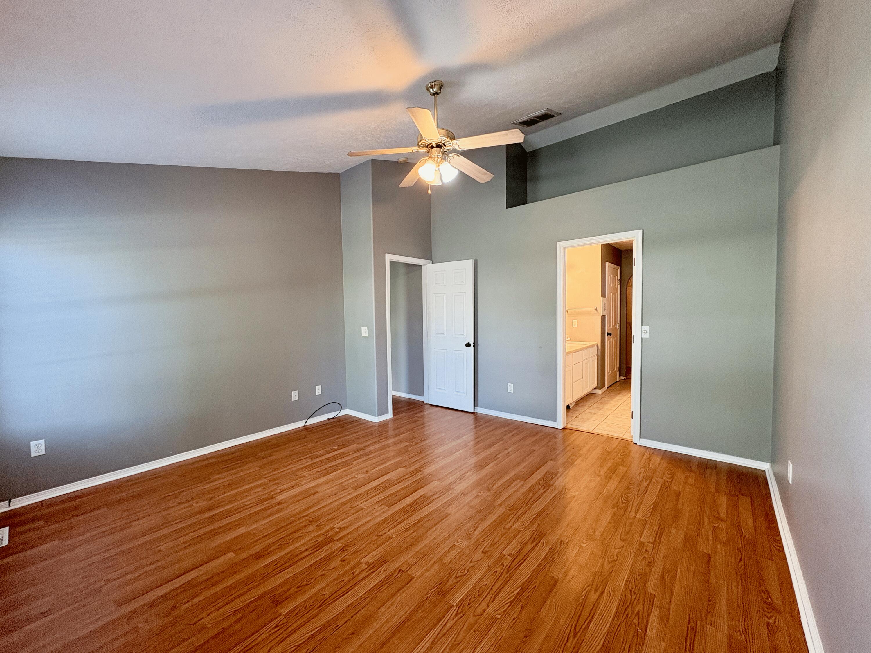 707 South Eastridge Property Photo 25
