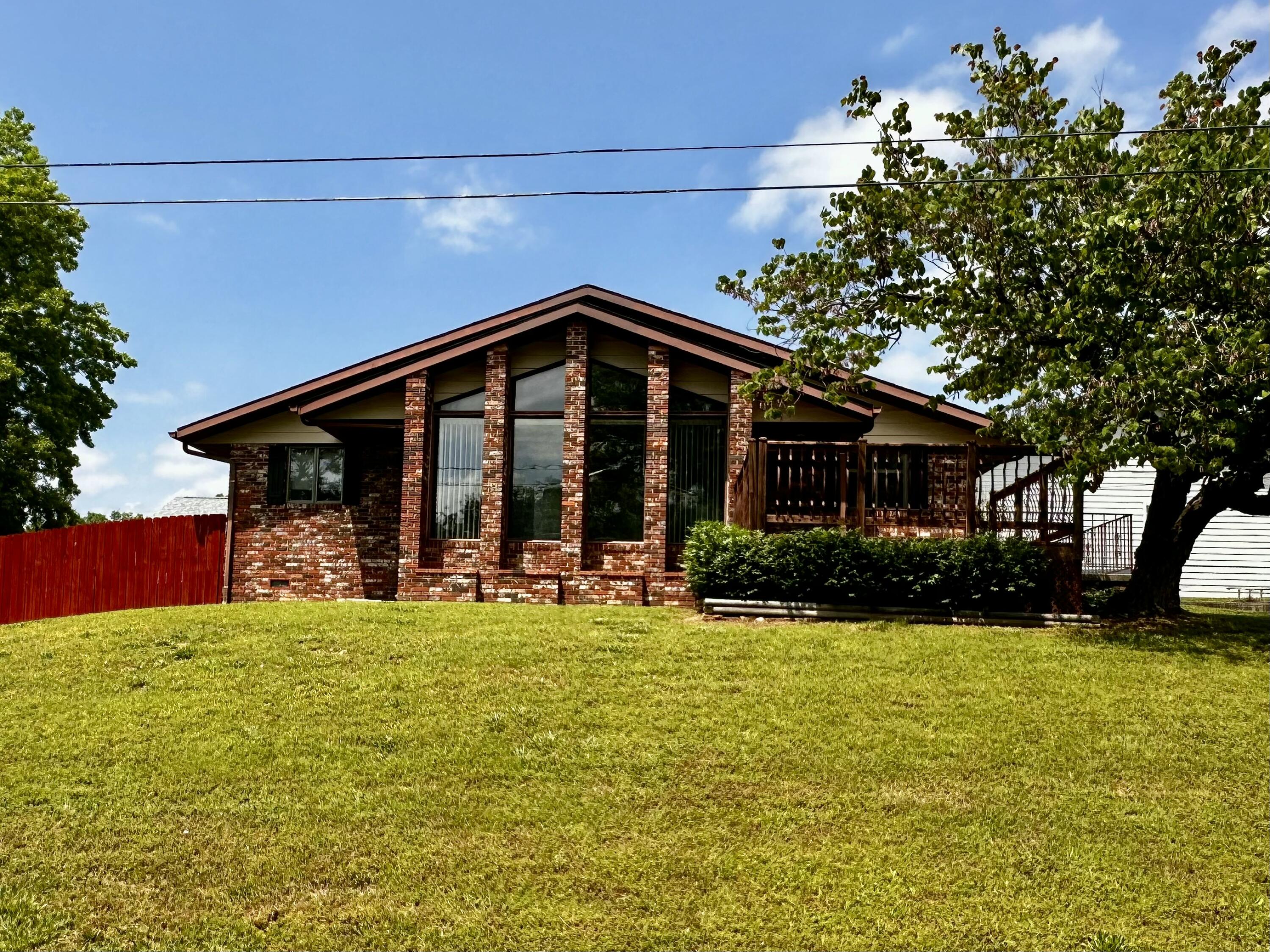 8 Sunset Street Property Photo