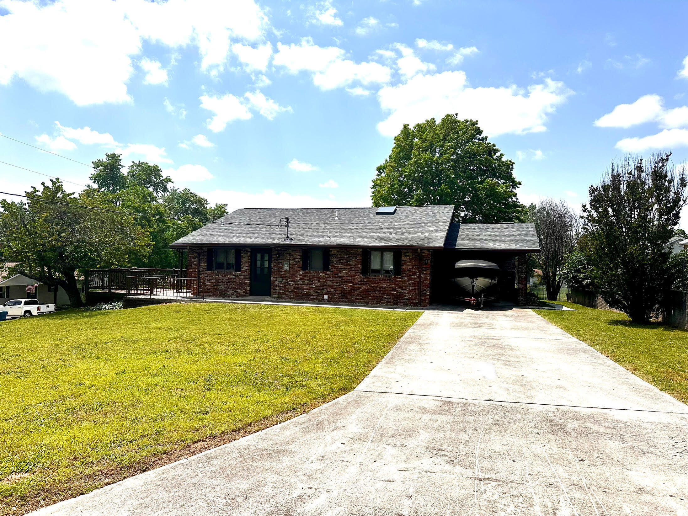 8 Sunset Street Property Photo 3