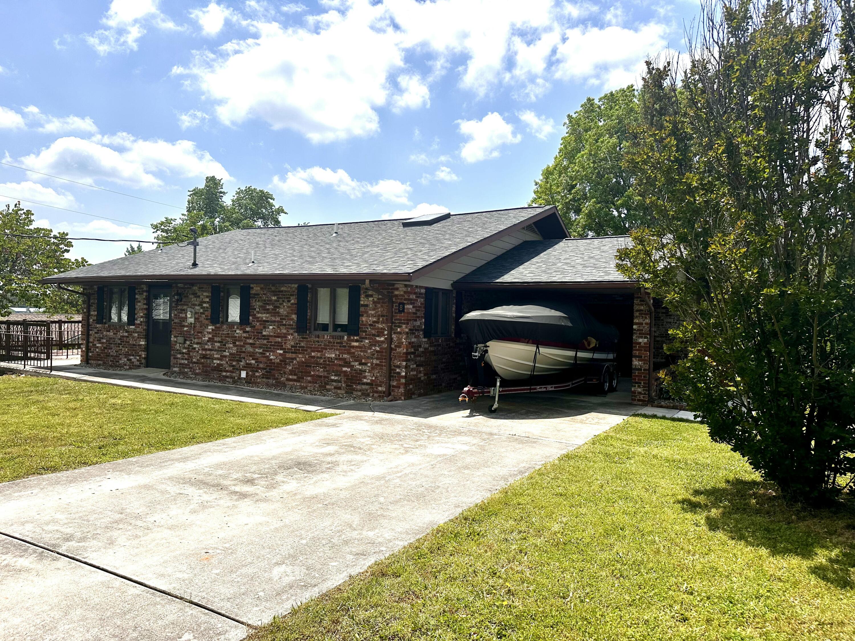 8 Sunset Street Property Photo 6