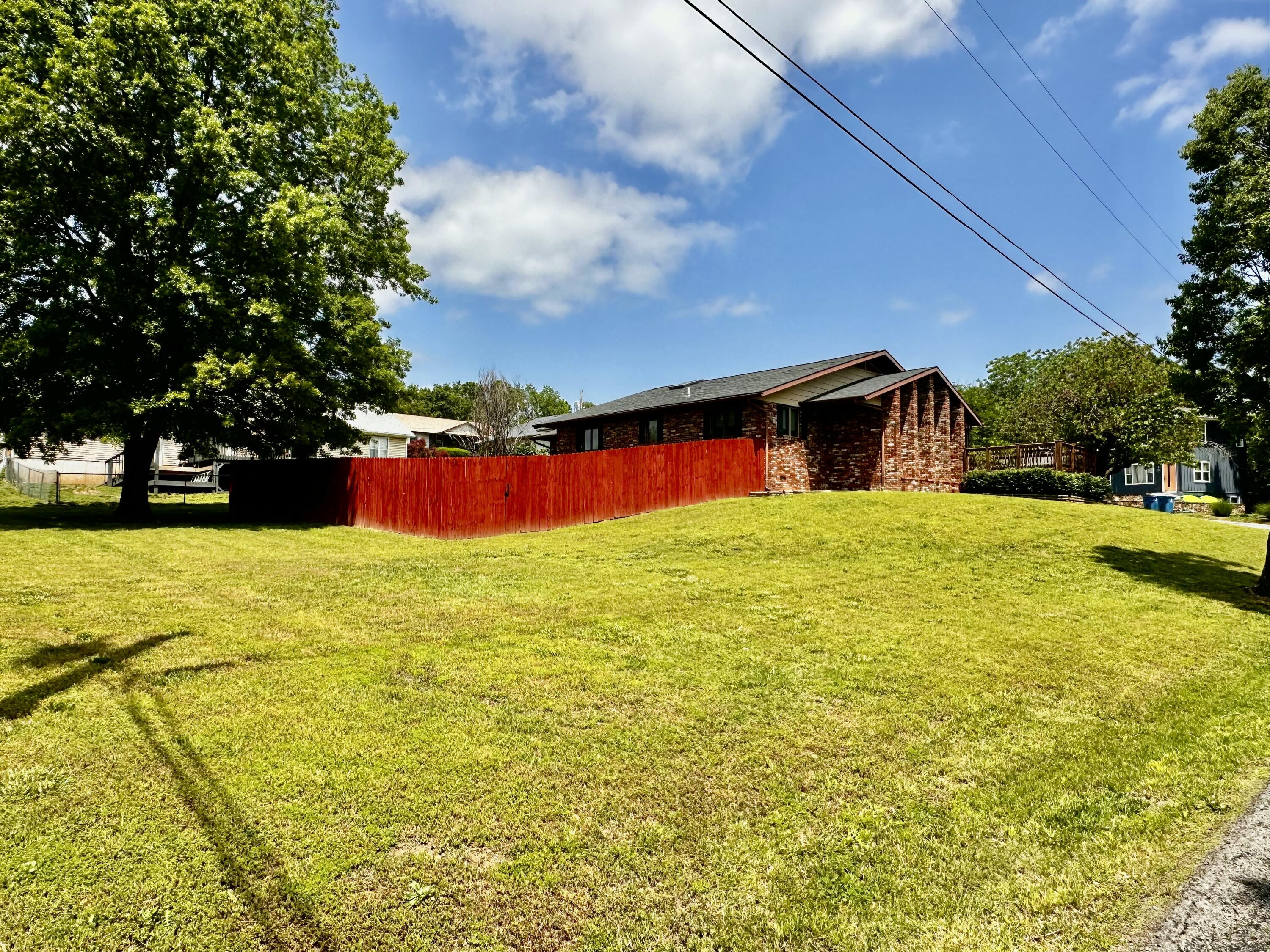 8 Sunset Street Property Photo 9