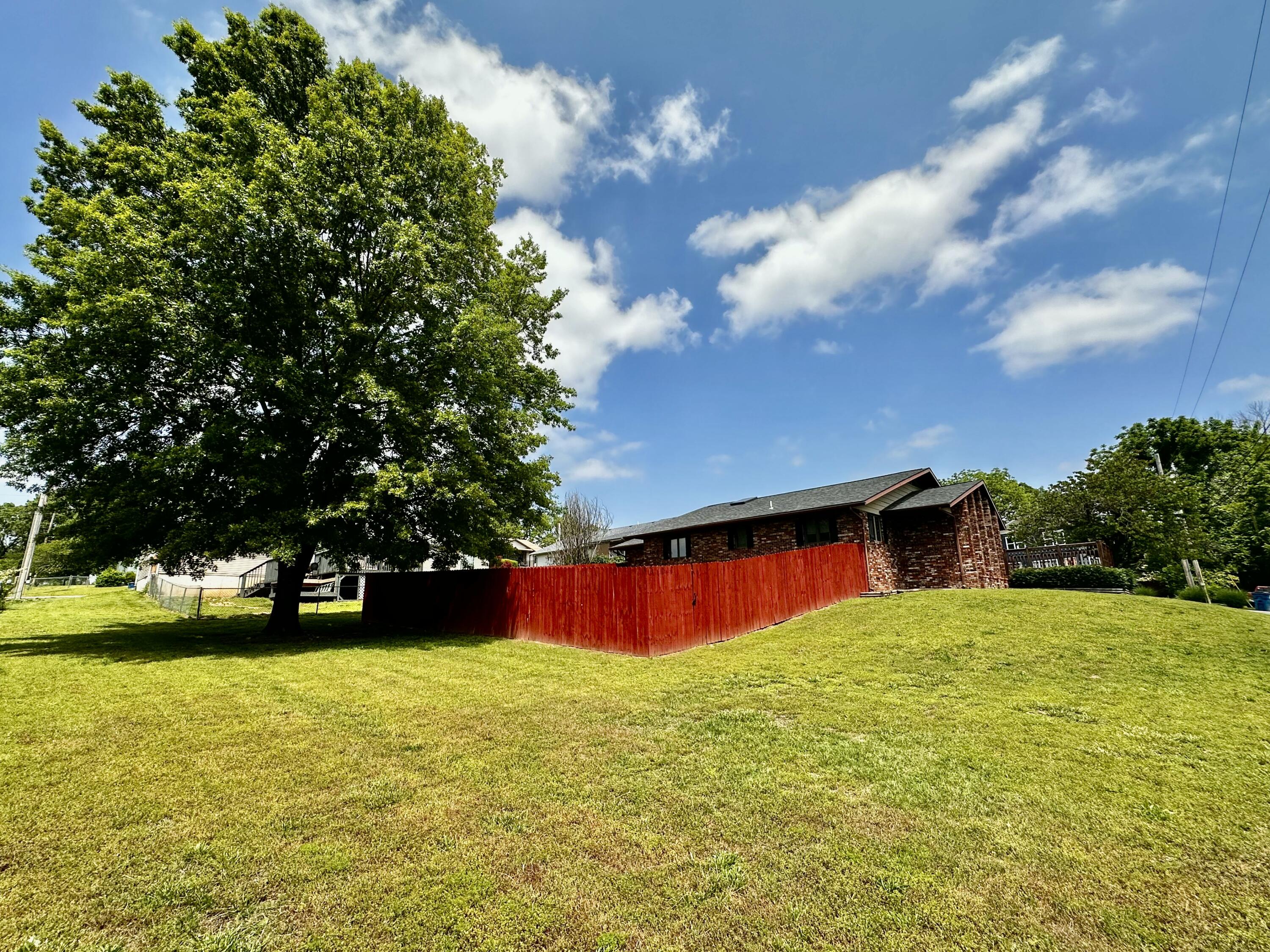 8 Sunset Street Property Photo 11