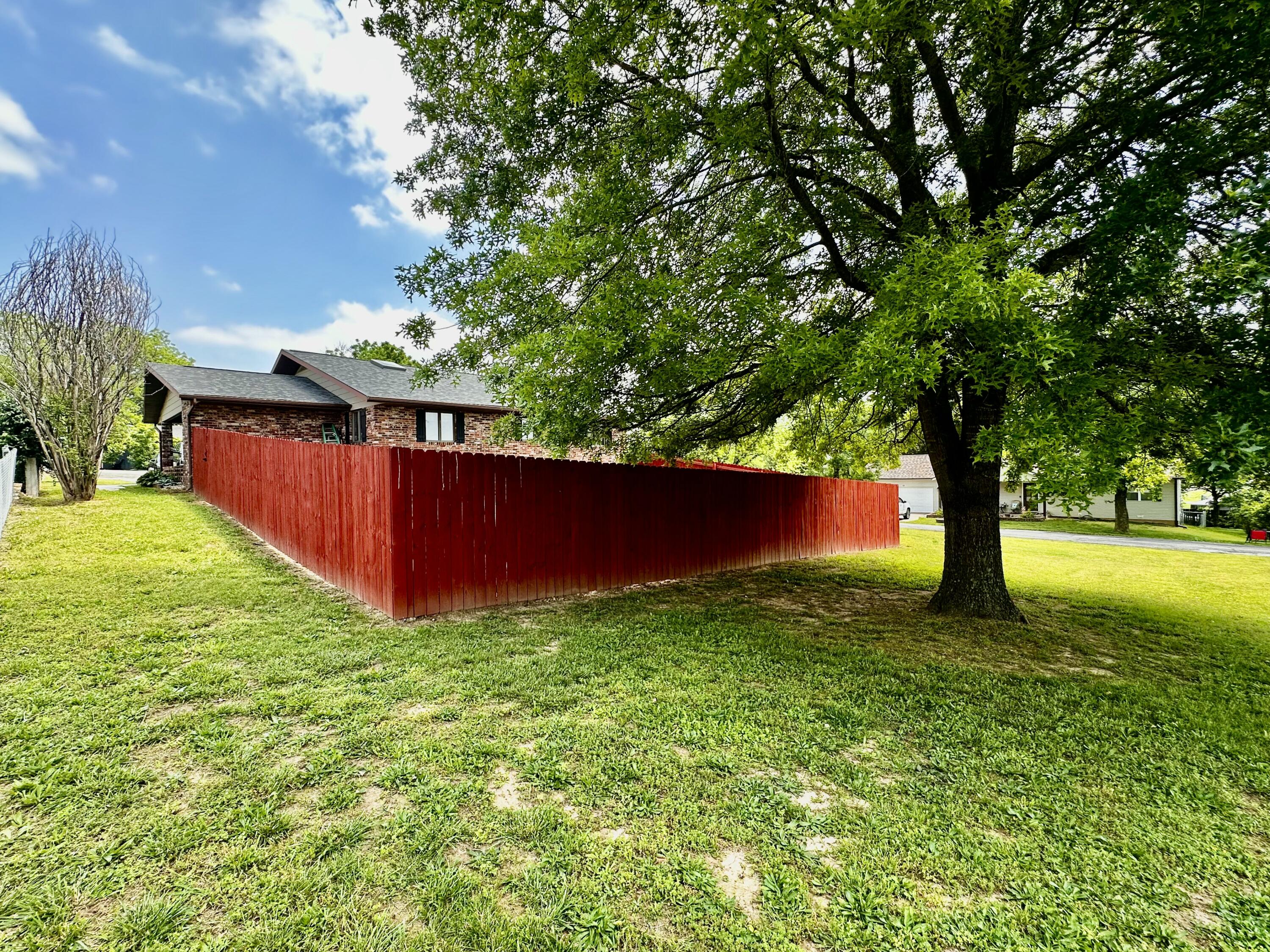 8 Sunset Street Property Photo 12