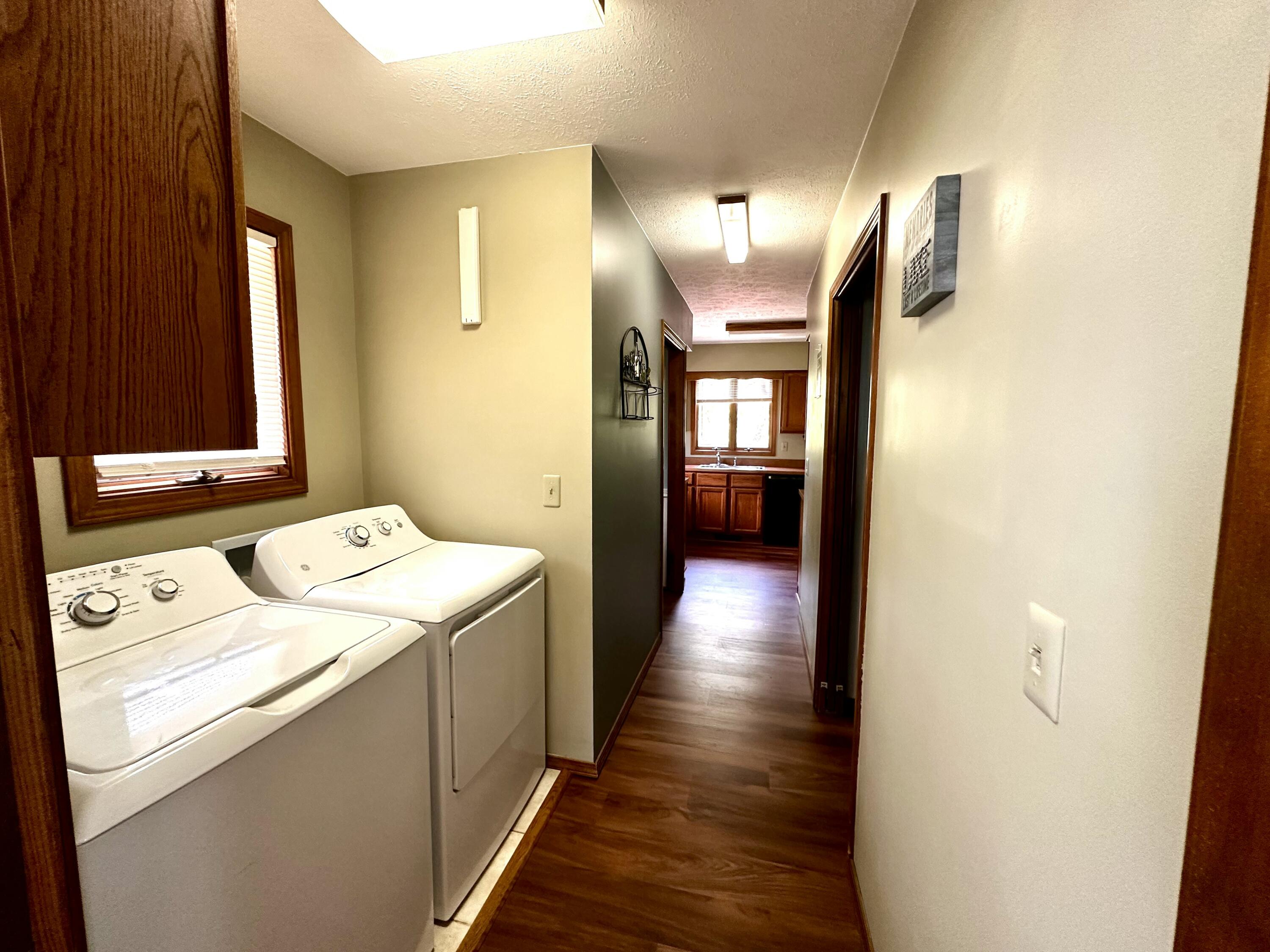 8 Sunset Street Property Photo 22