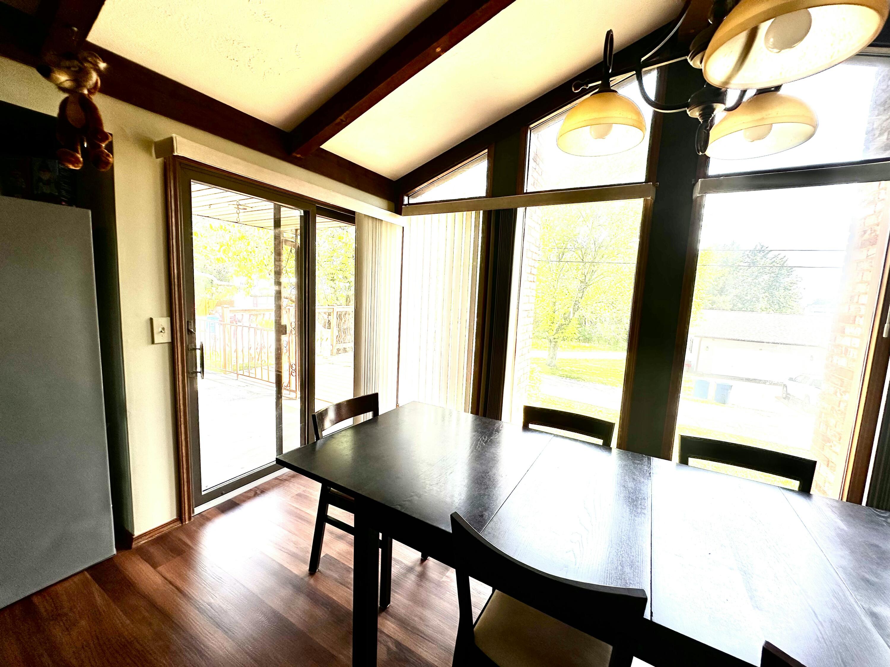 8 Sunset Street Property Photo 36