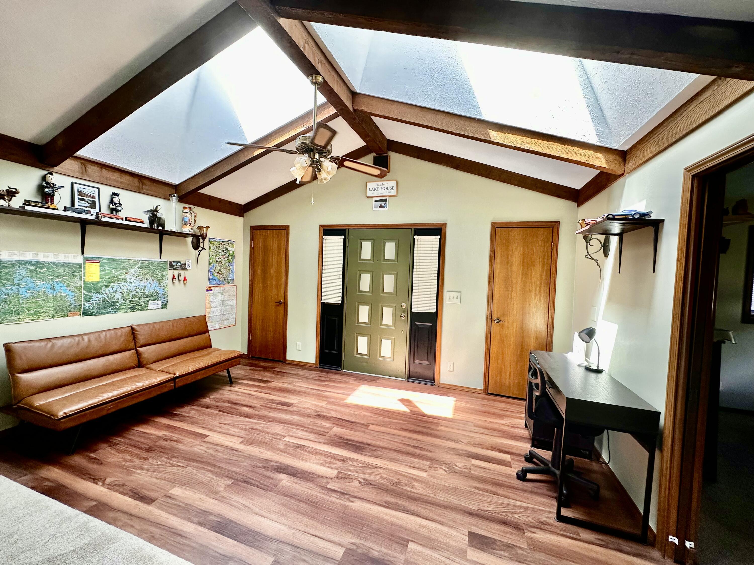 8 Sunset Street Property Photo 41