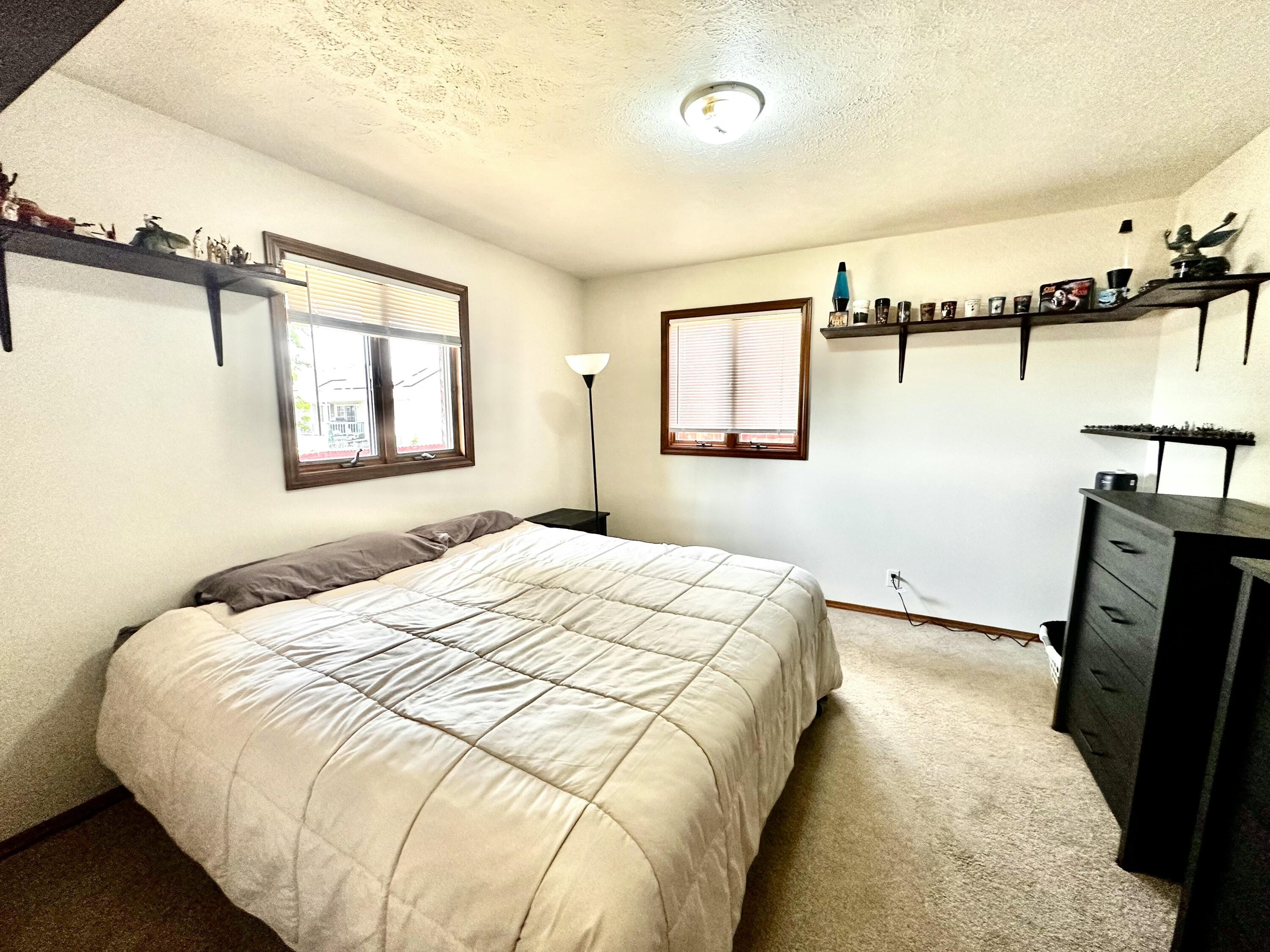8 Sunset Street Property Photo 48