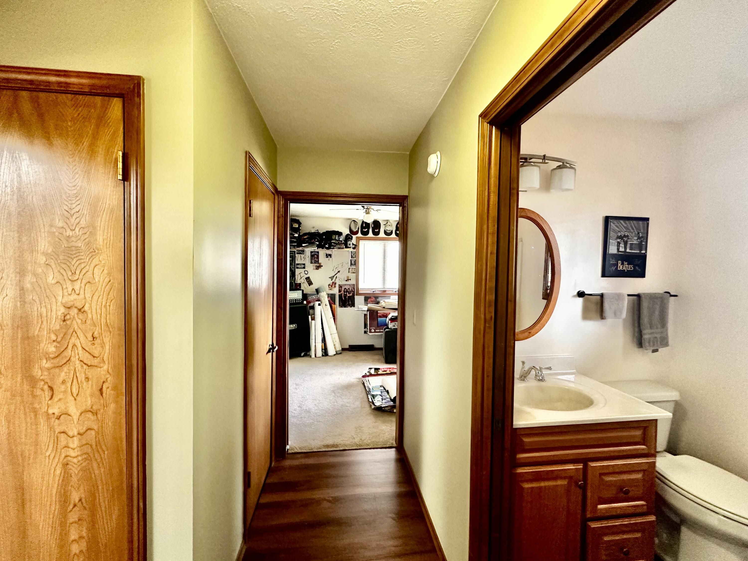 8 Sunset Street Property Photo 50