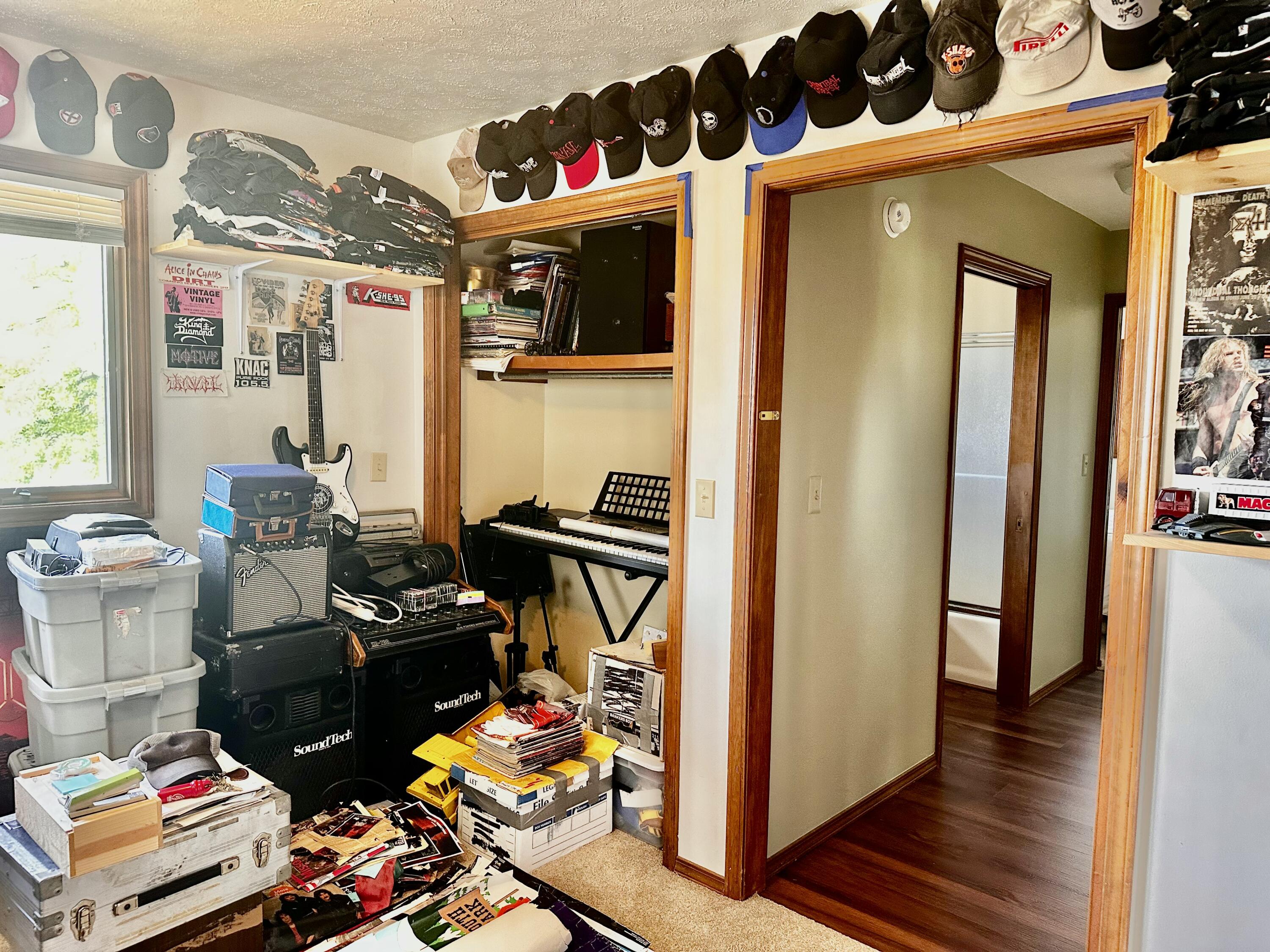 8 Sunset Street Property Photo 53