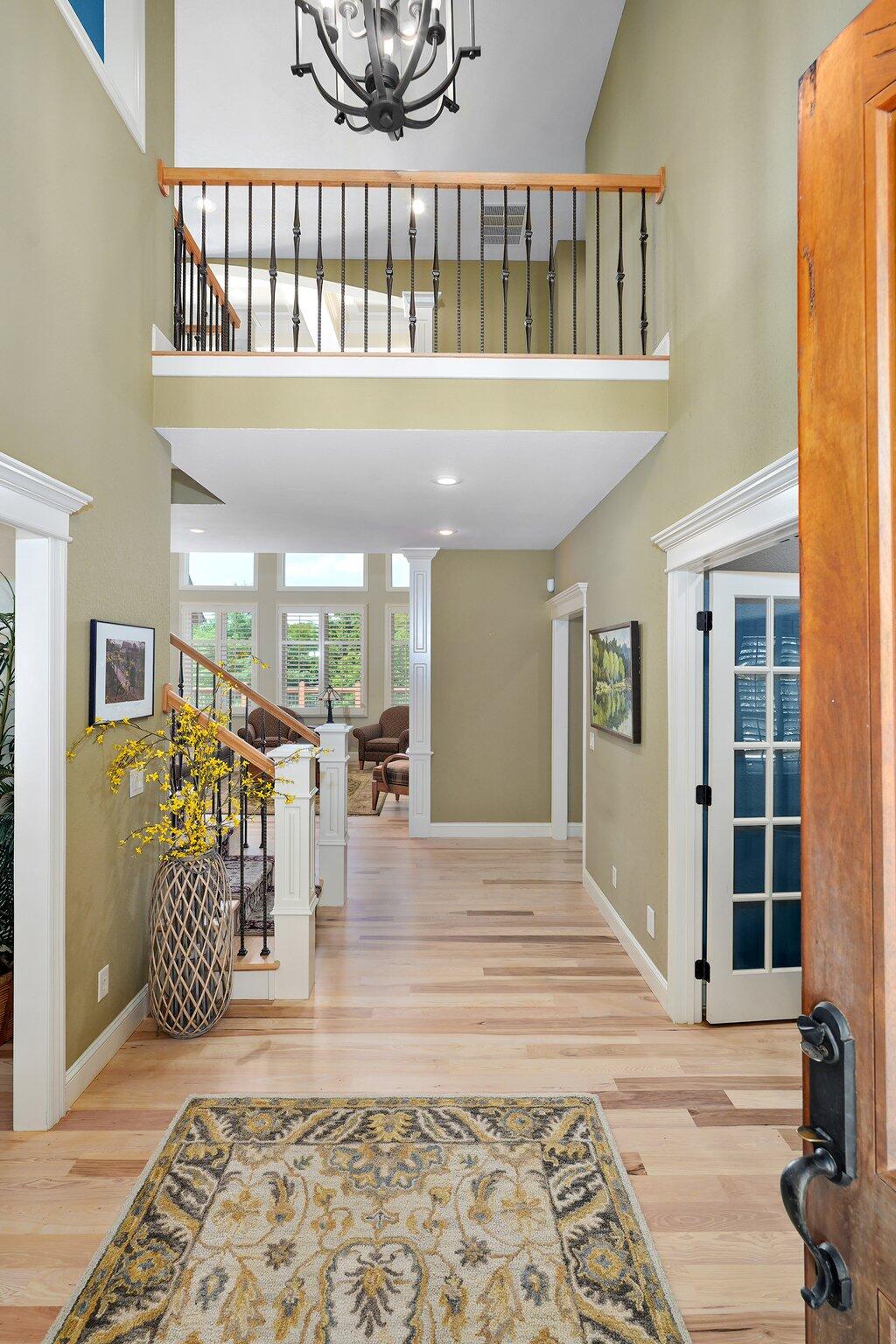 5853 South Northern Ridge Road Property Photo 4