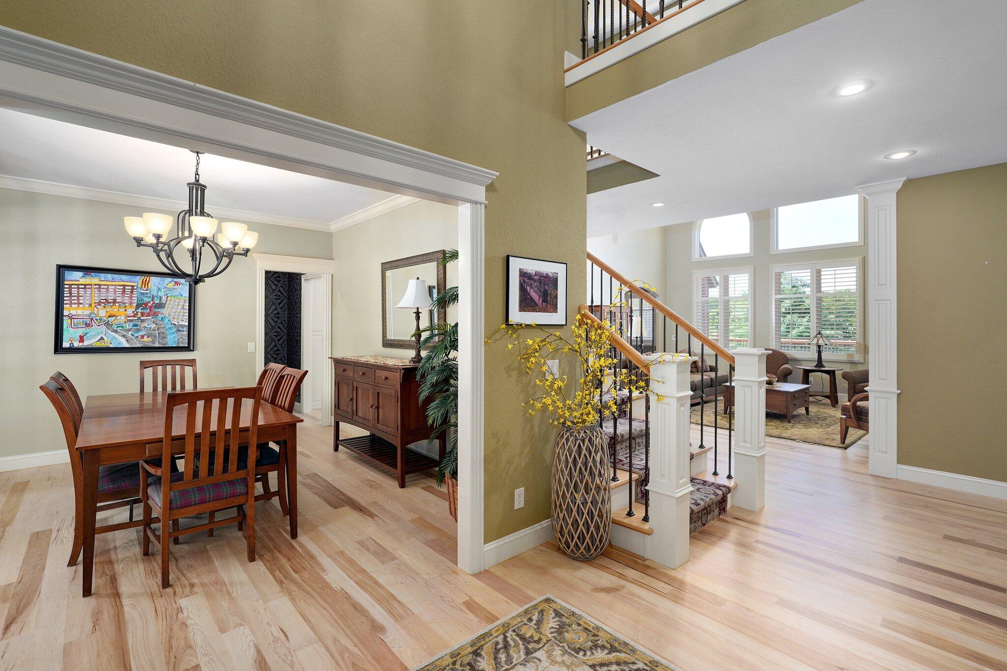 5853 South Northern Ridge Road Property Photo 10