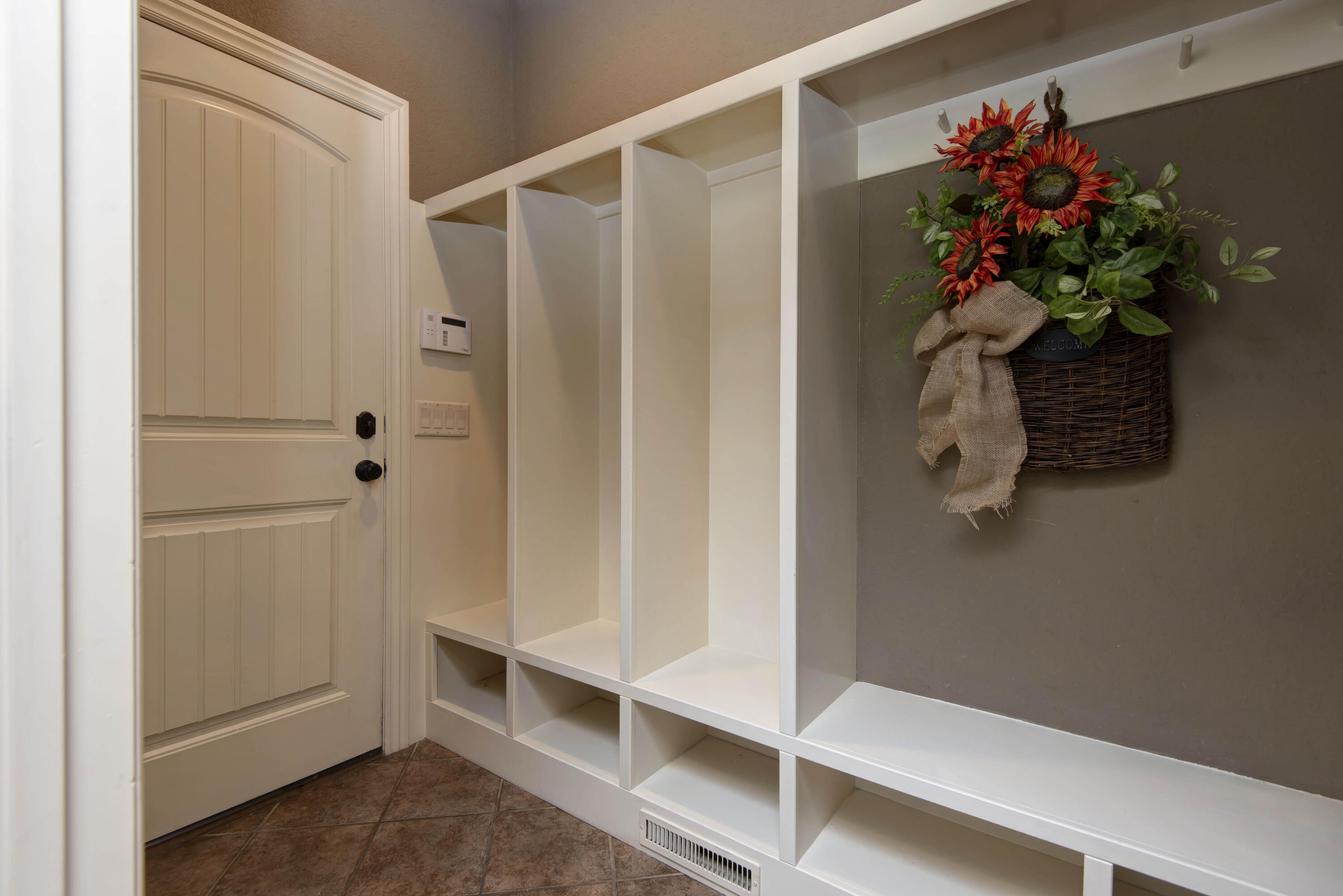 5853 South Northern Ridge Road Property Photo 28