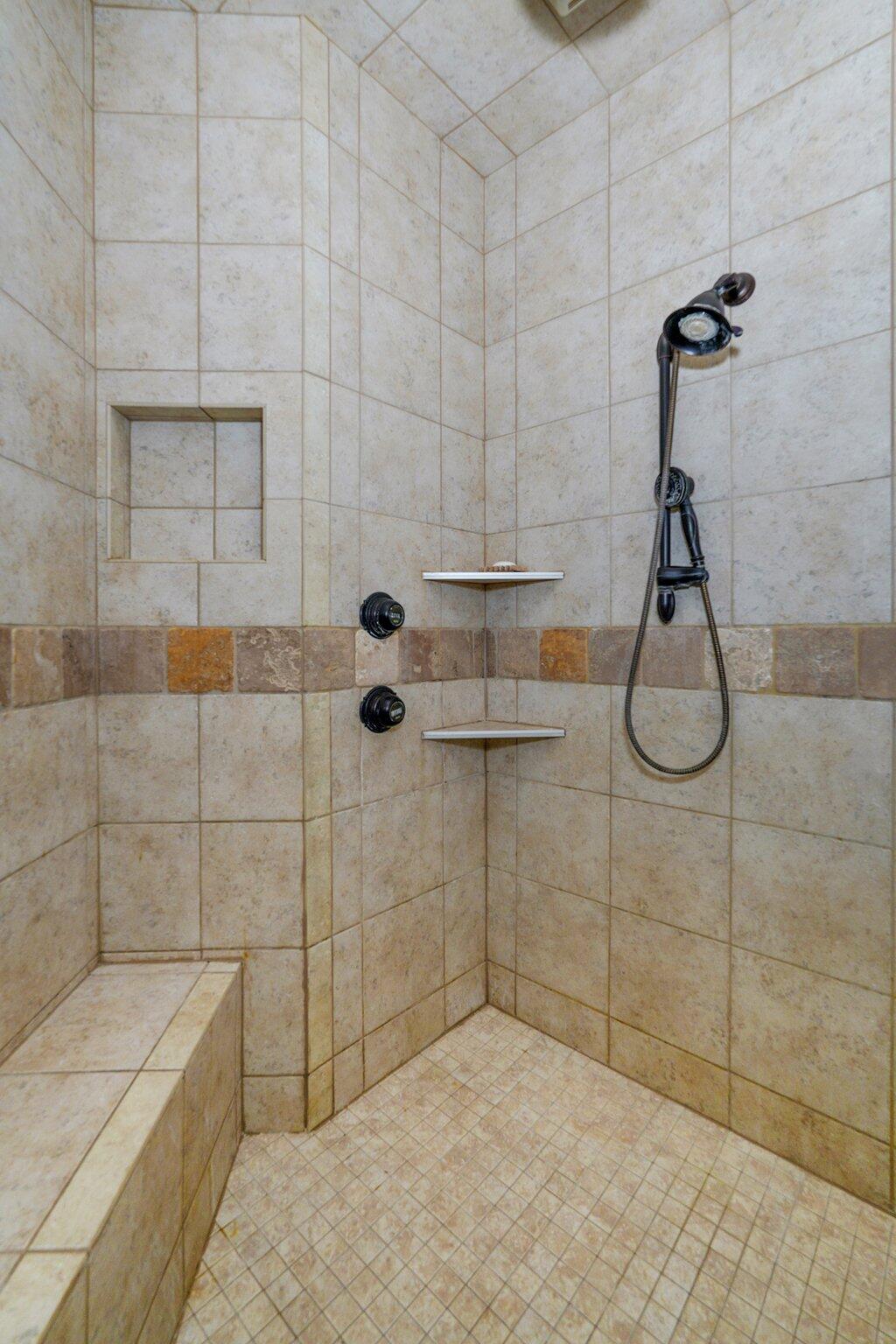 5853 South Northern Ridge Road Property Photo 118