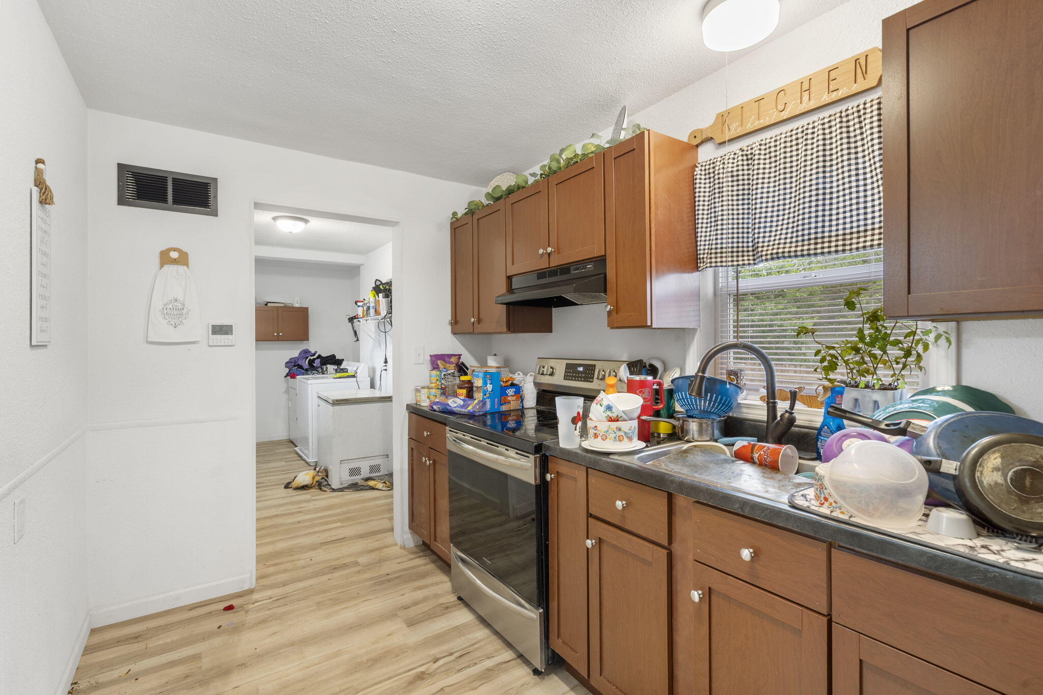 210 North Scenic Avenue Property Photo 11