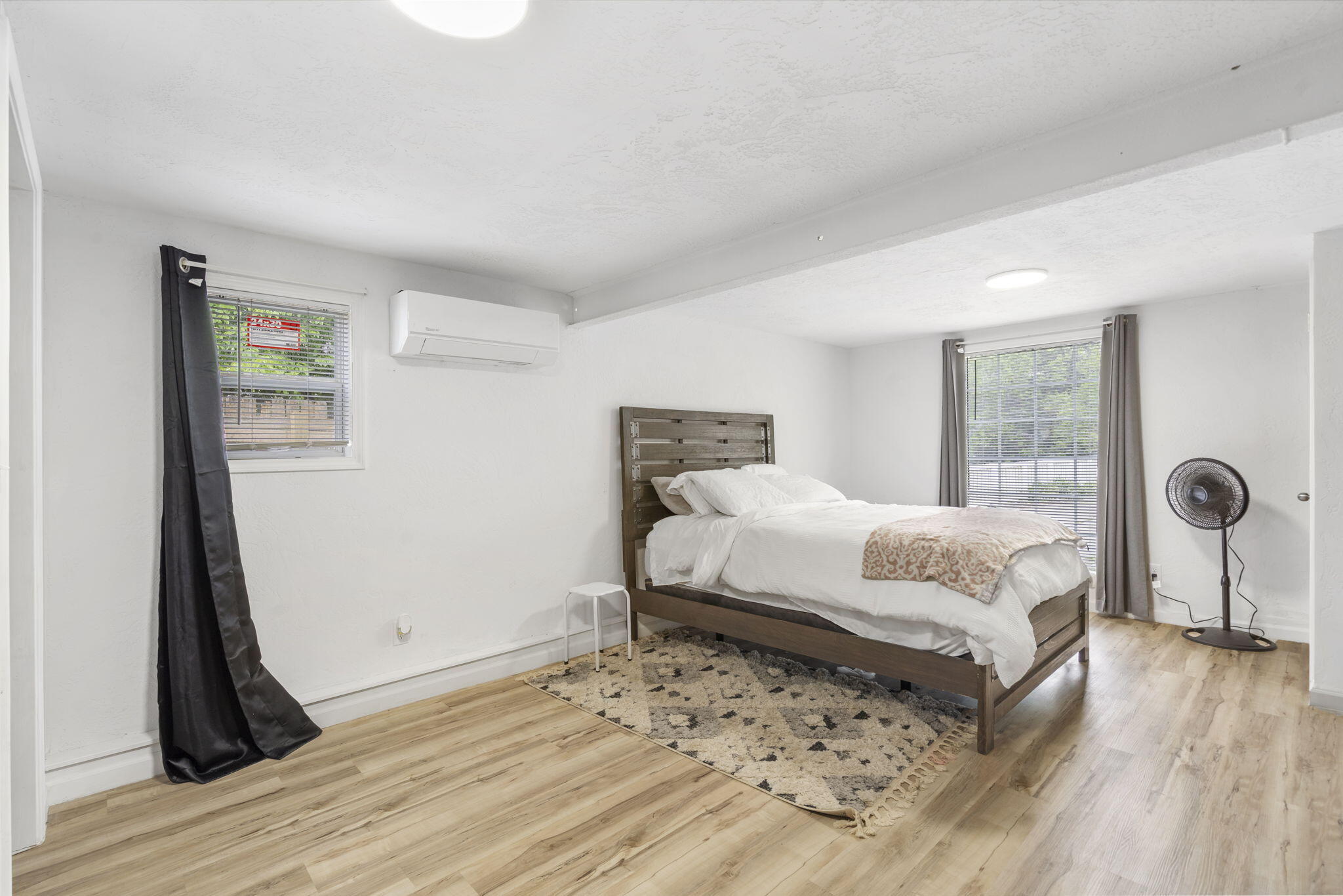 210 North Scenic Avenue Property Photo 14