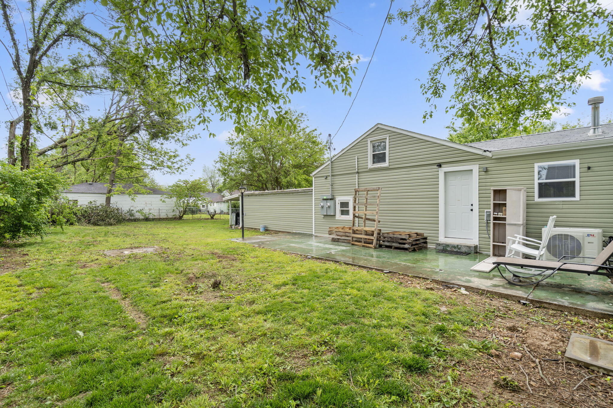 210 North Scenic Avenue Property Photo 29