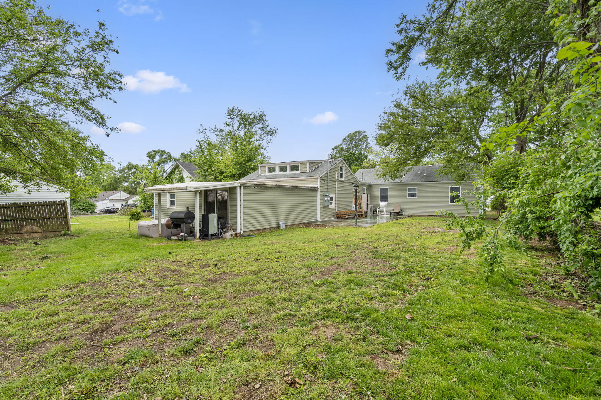 210 North Scenic Avenue Property Photo 35