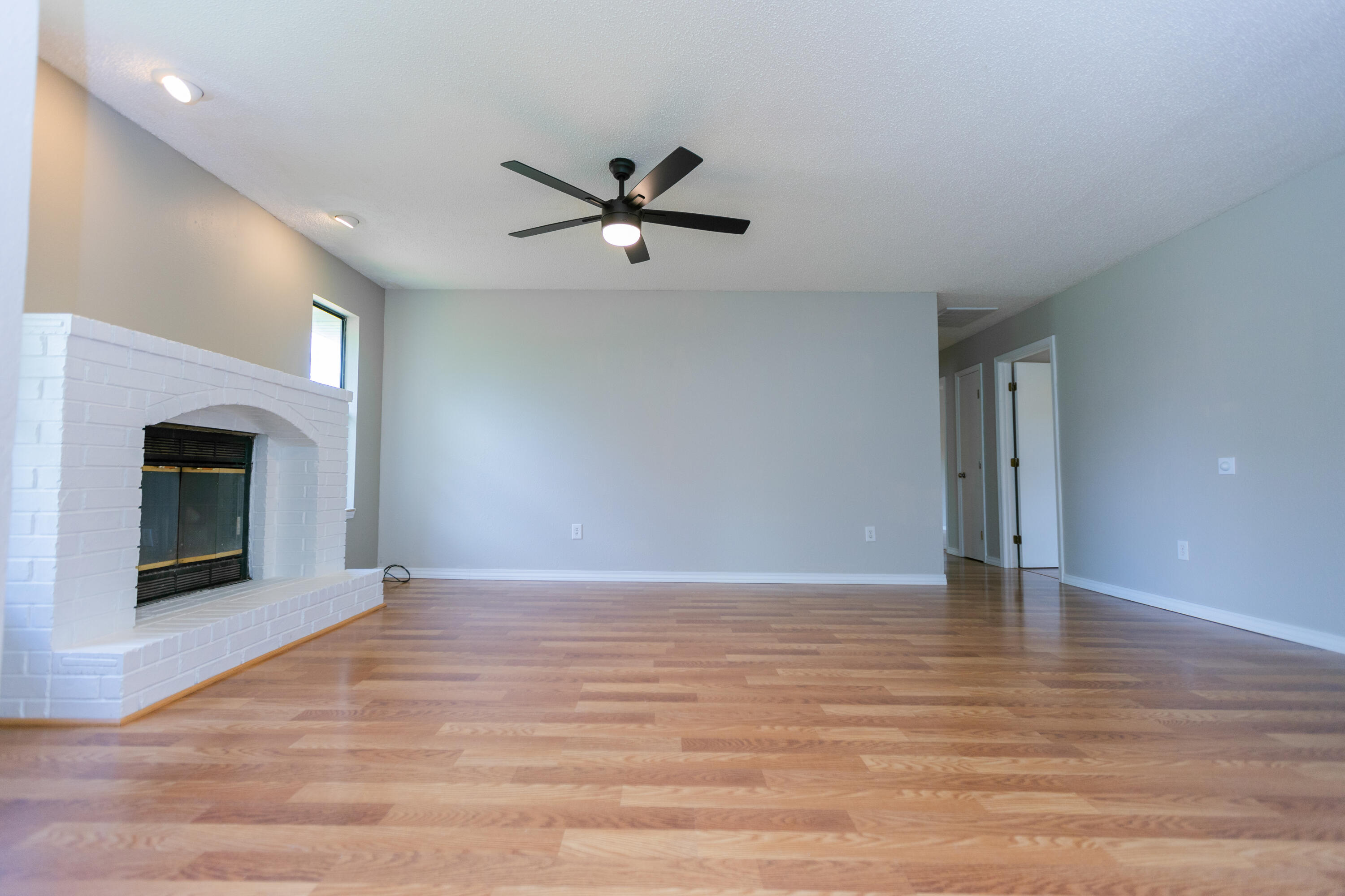 2673 West Vincent Street Property Photo 5