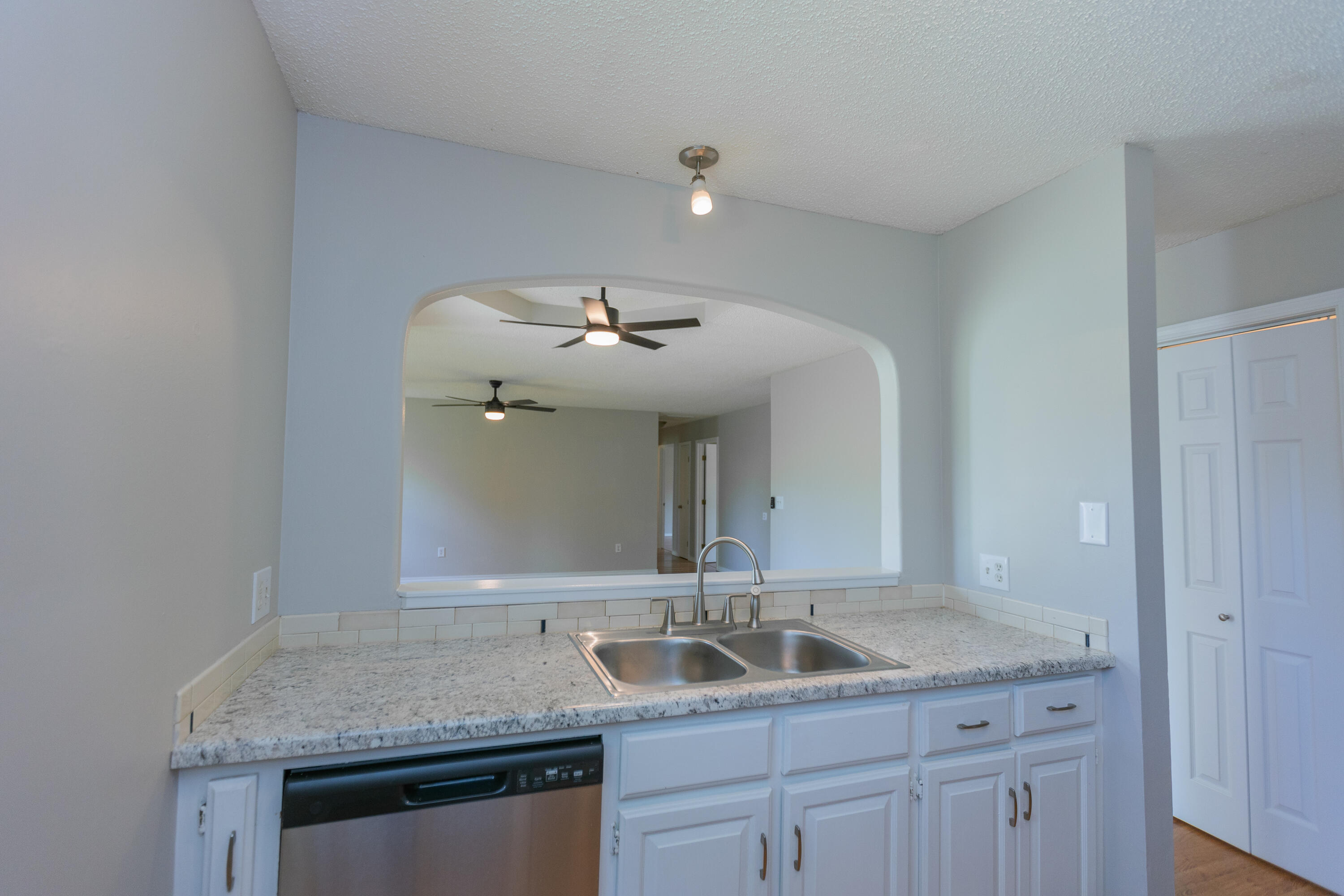 2673 West Vincent Street Property Photo 8