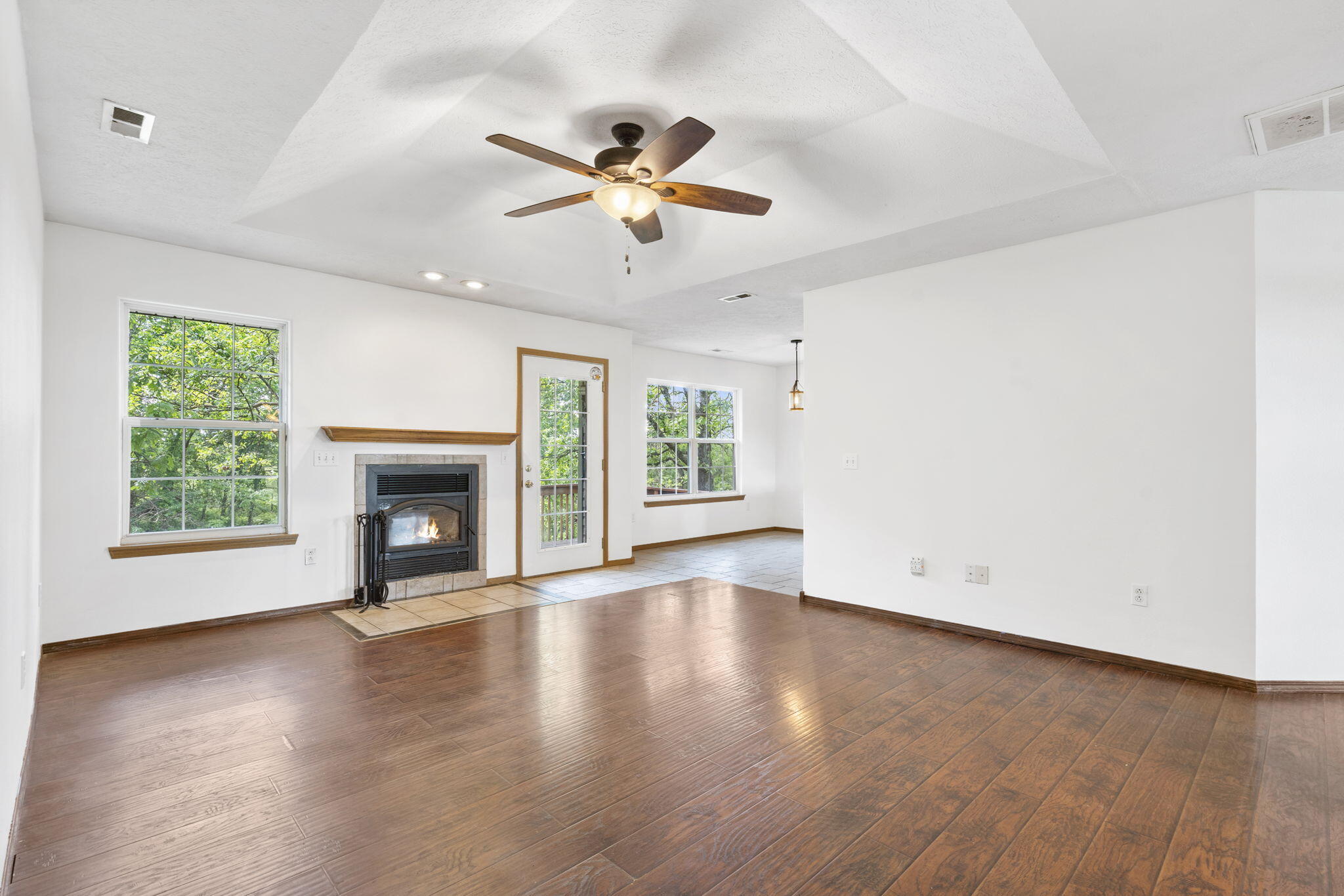 9969 Lawrence 2222 Property Photo 6