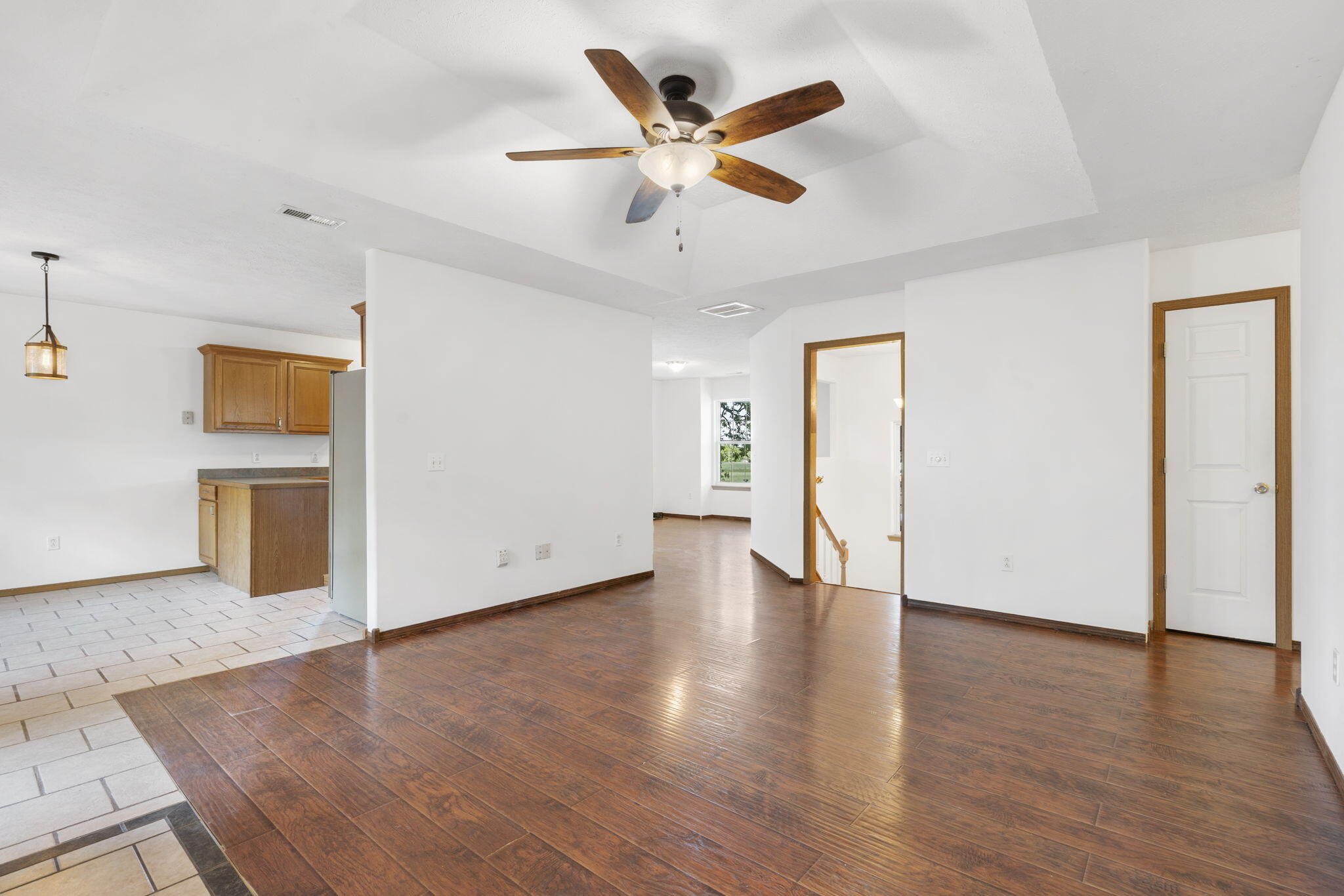 9969 Lawrence 2222 Property Photo 8