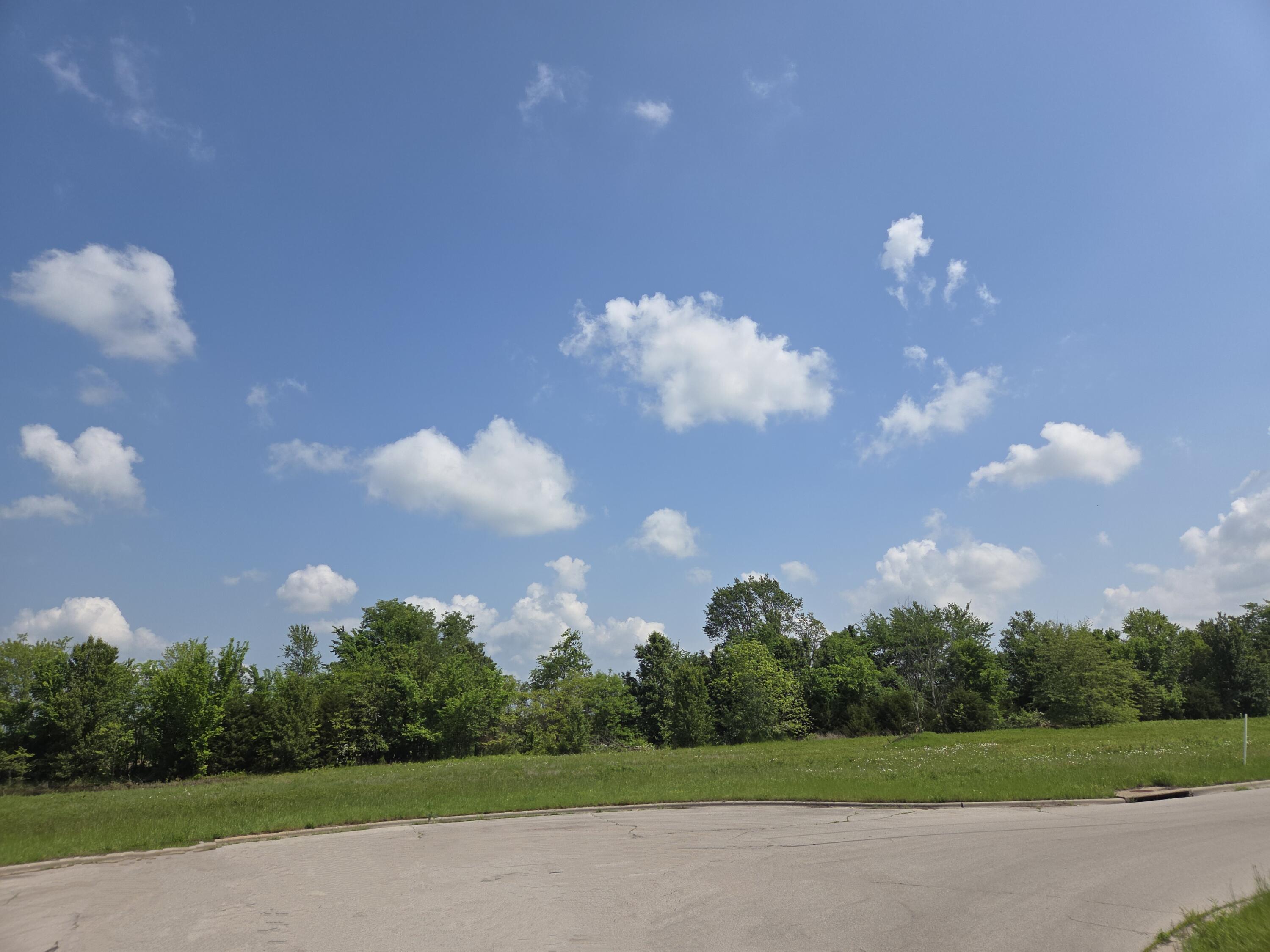 1030 North Lindsey Avenue Property Photo