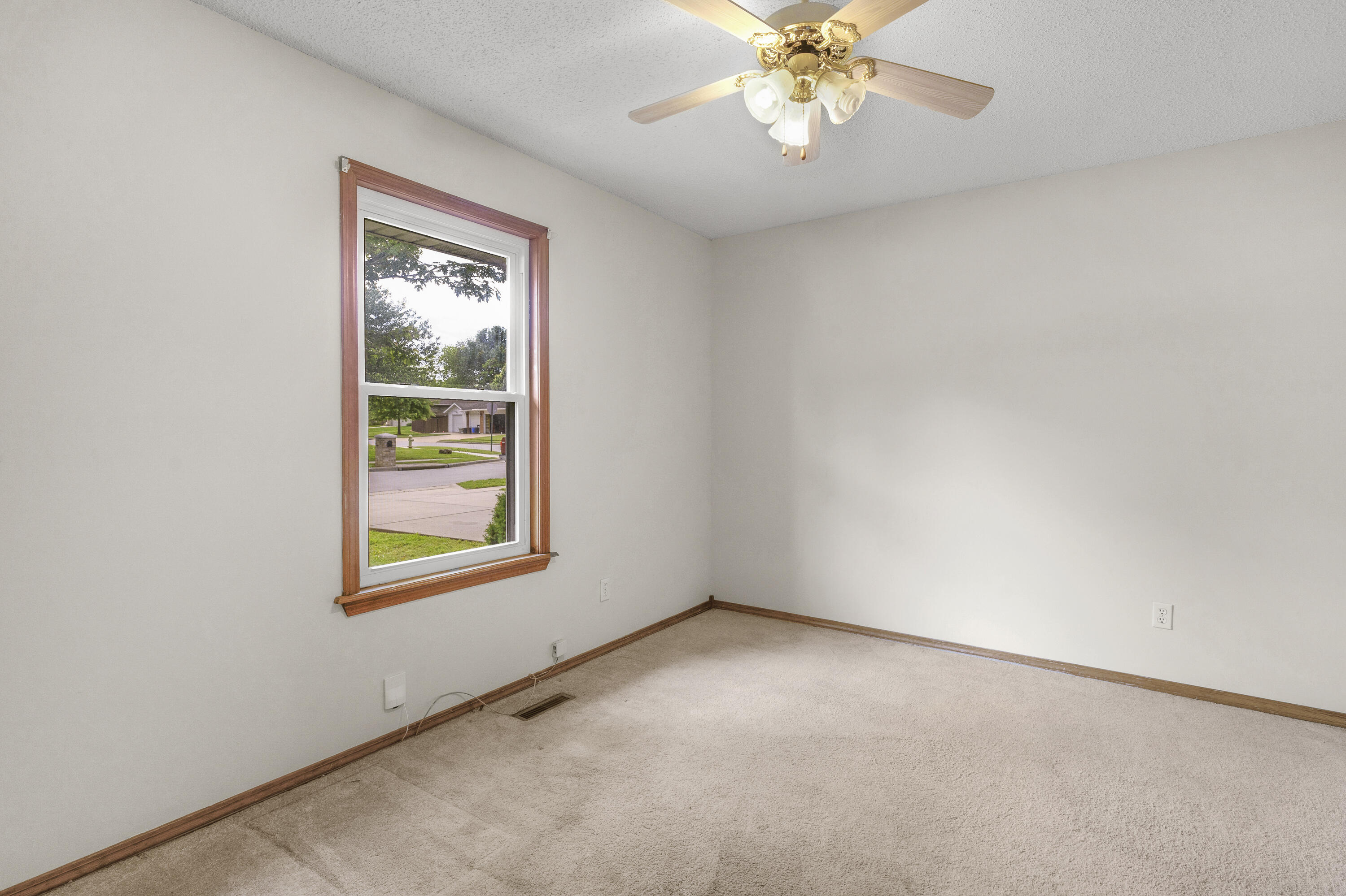 3563 South Western Avenue Property Photo 25