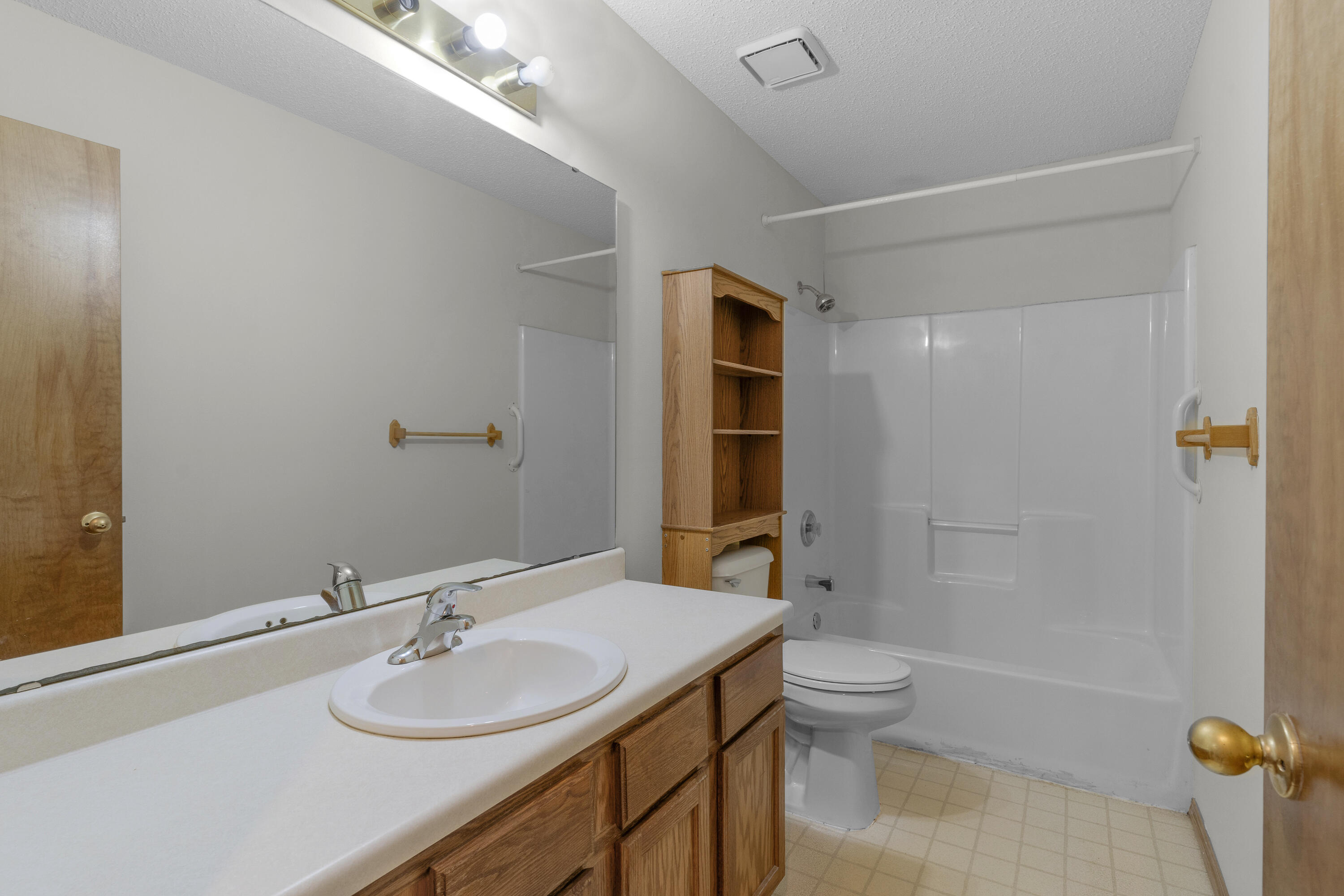 3563 South Western Avenue Property Photo 27