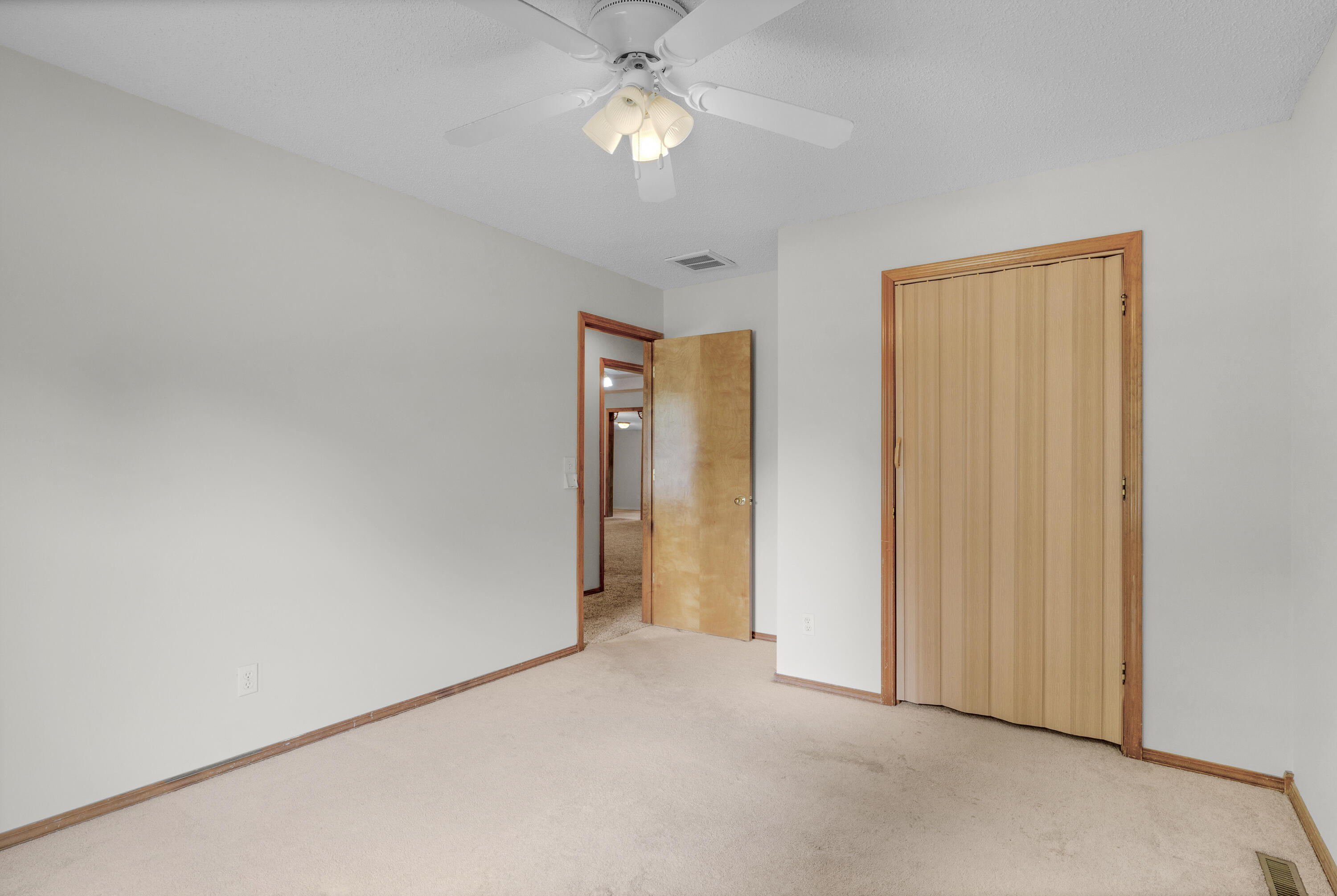 3563 South Western Avenue Property Photo 29