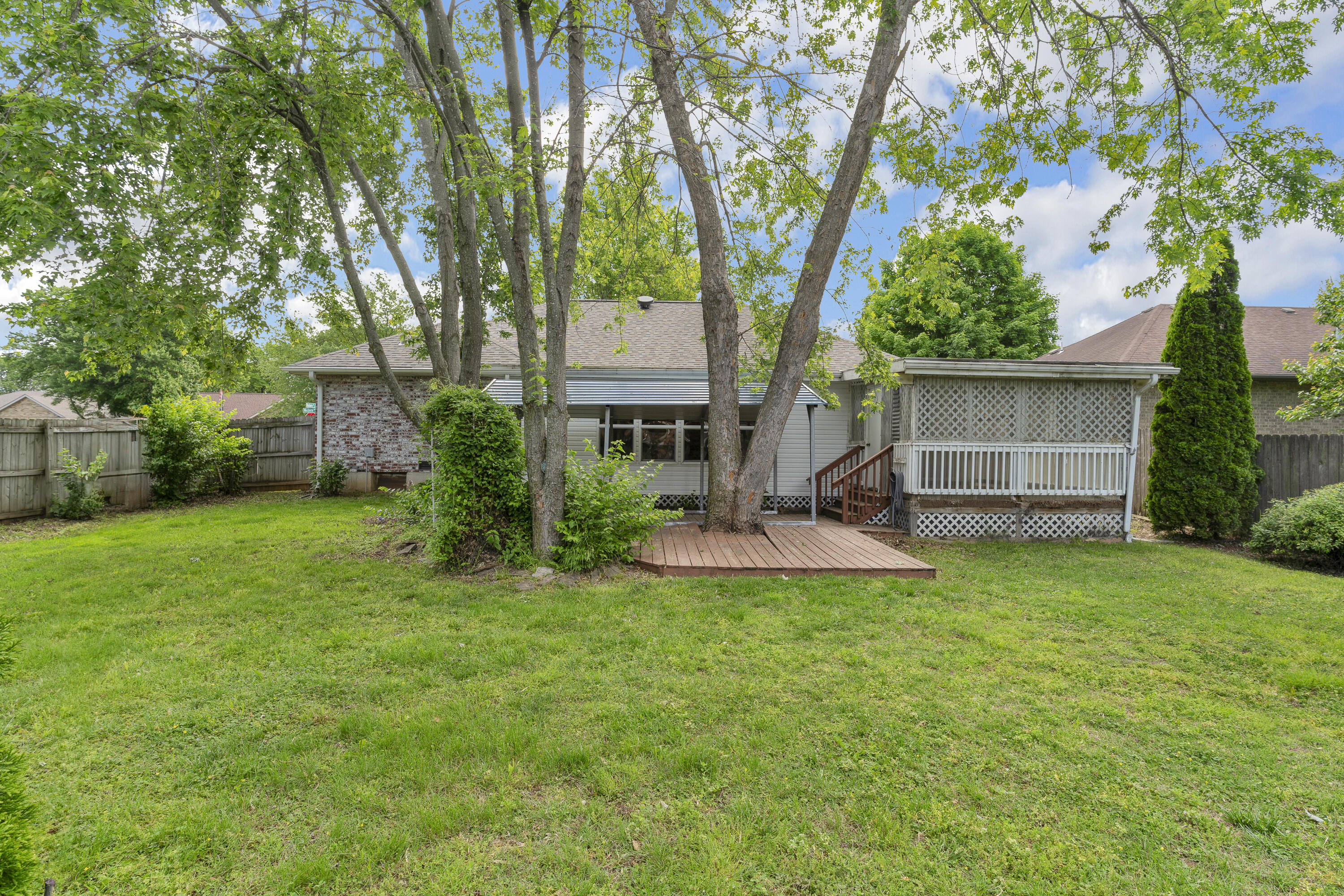 3563 South Western Avenue Property Photo 33