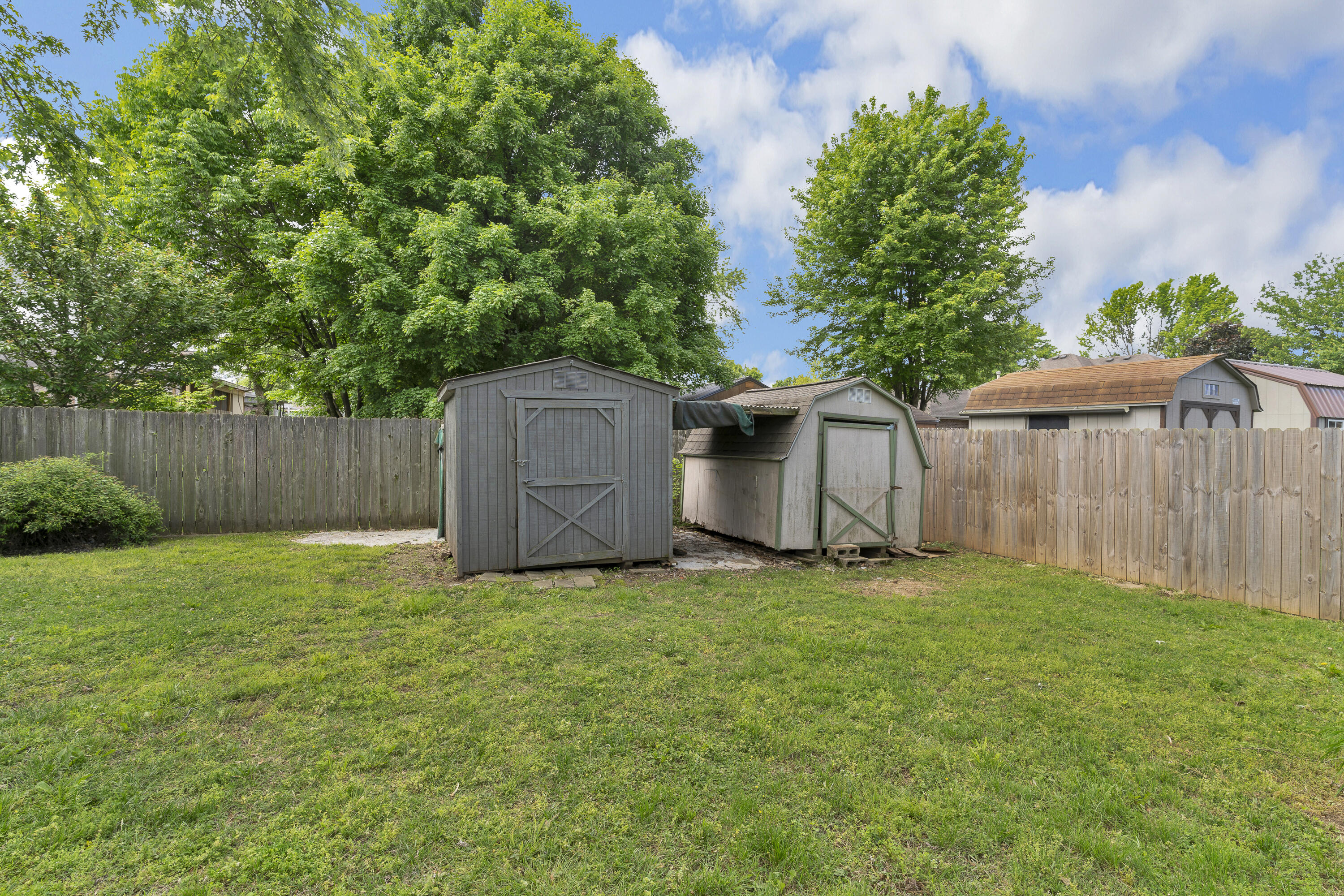 3563 South Western Avenue Property Photo 36