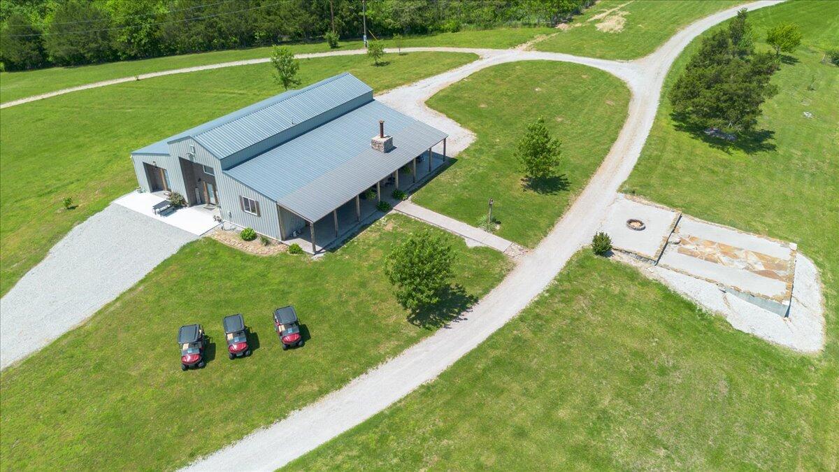 1633 Jessie James Road Property Photo 2