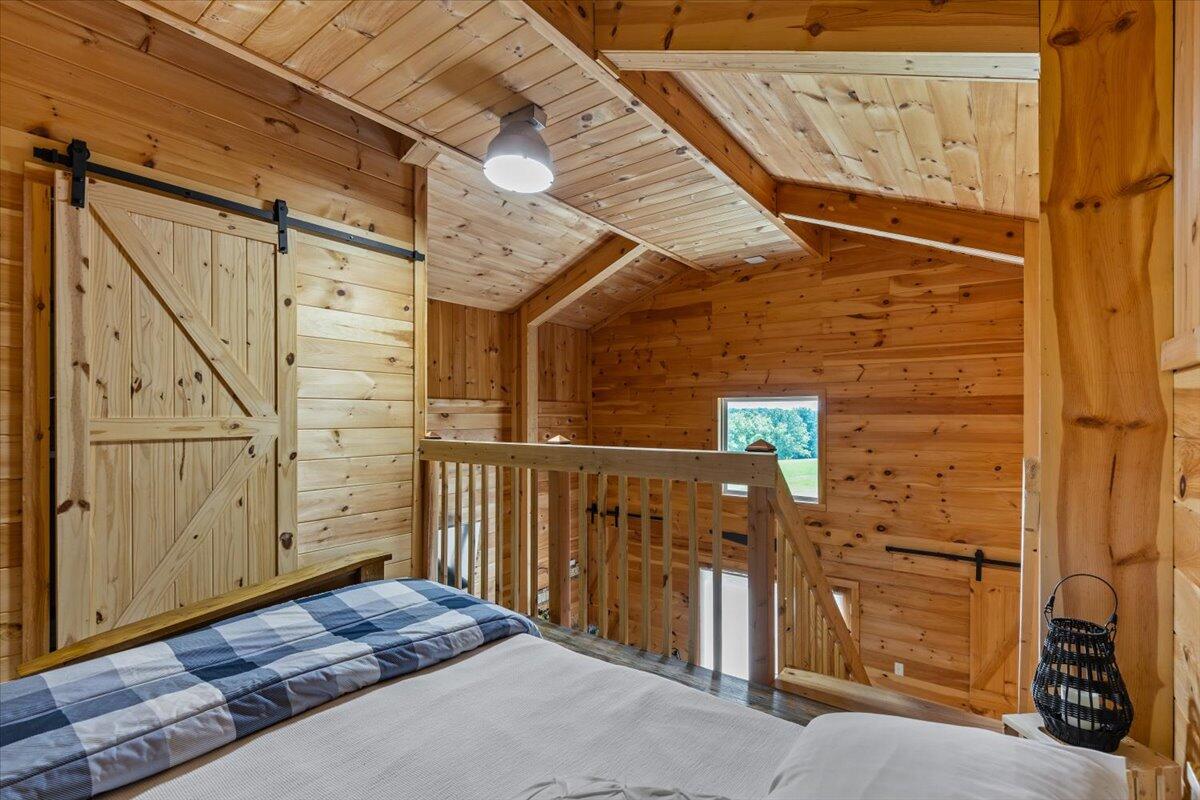 1633 Jessie James Road Property Photo 24