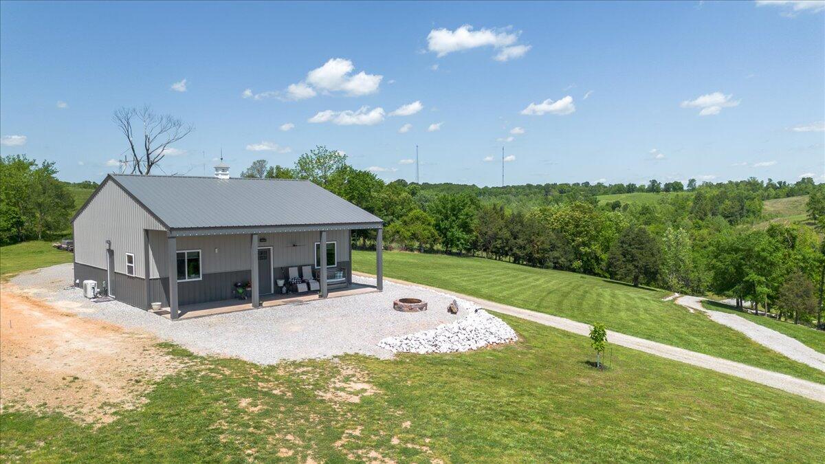 1633 Jessie James Road Property Photo 30