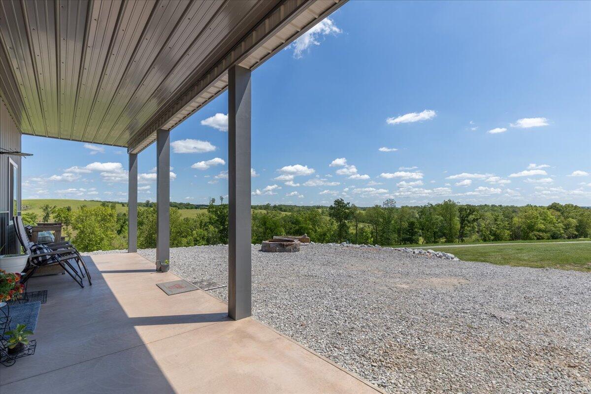 1633 Jessie James Road Property Photo 33