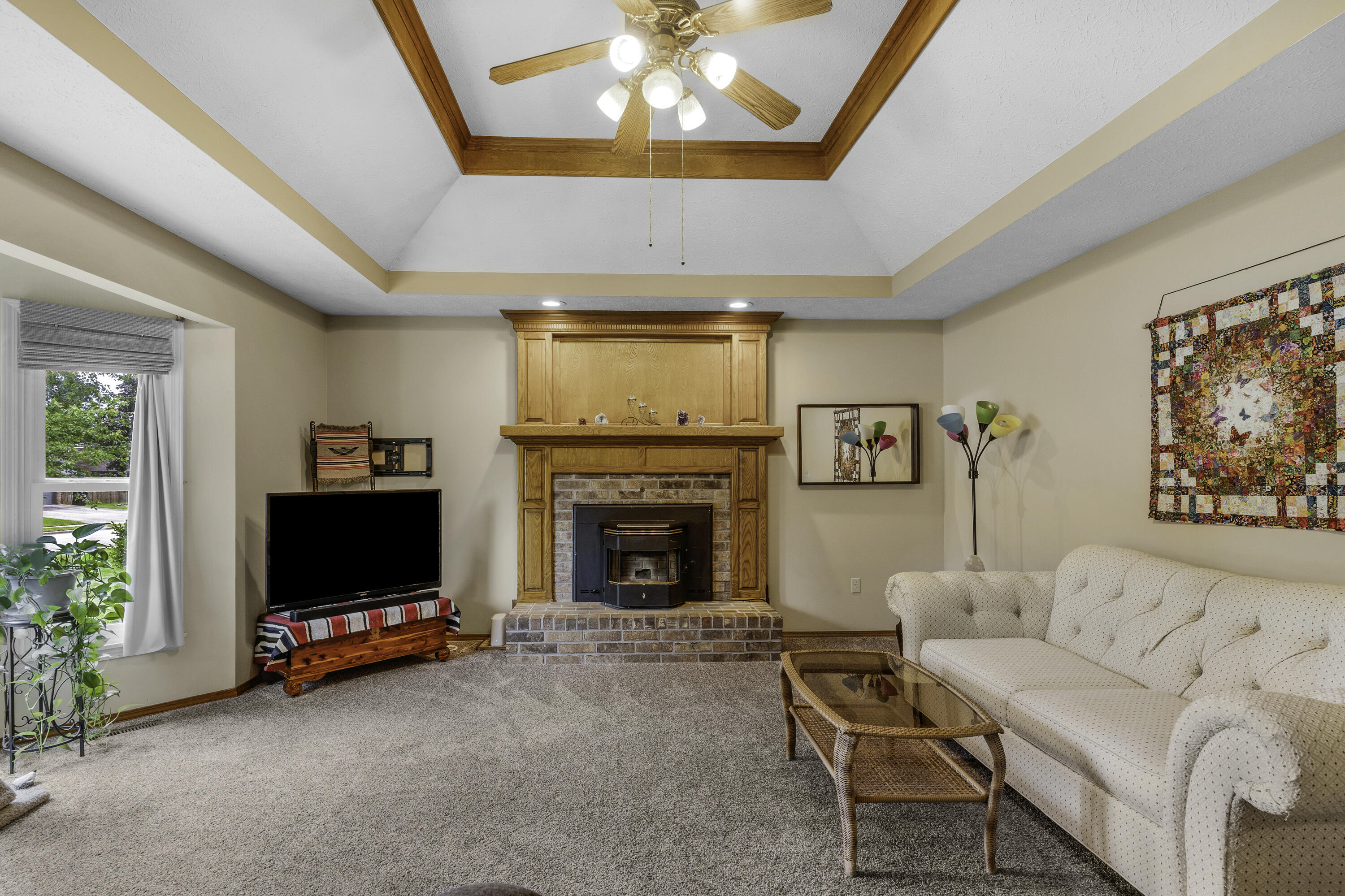 2515 South Laurel Avenue Property Photo 7