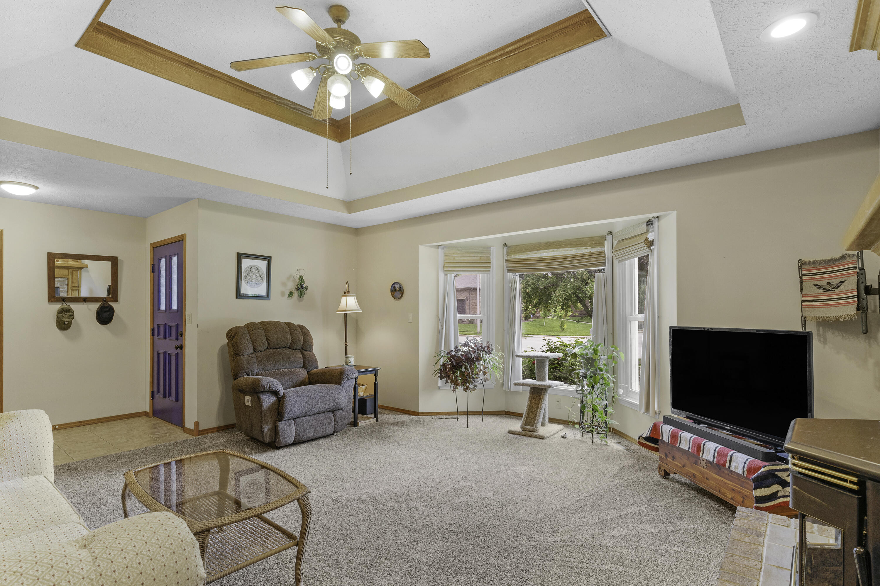 2515 South Laurel Avenue Property Photo 8