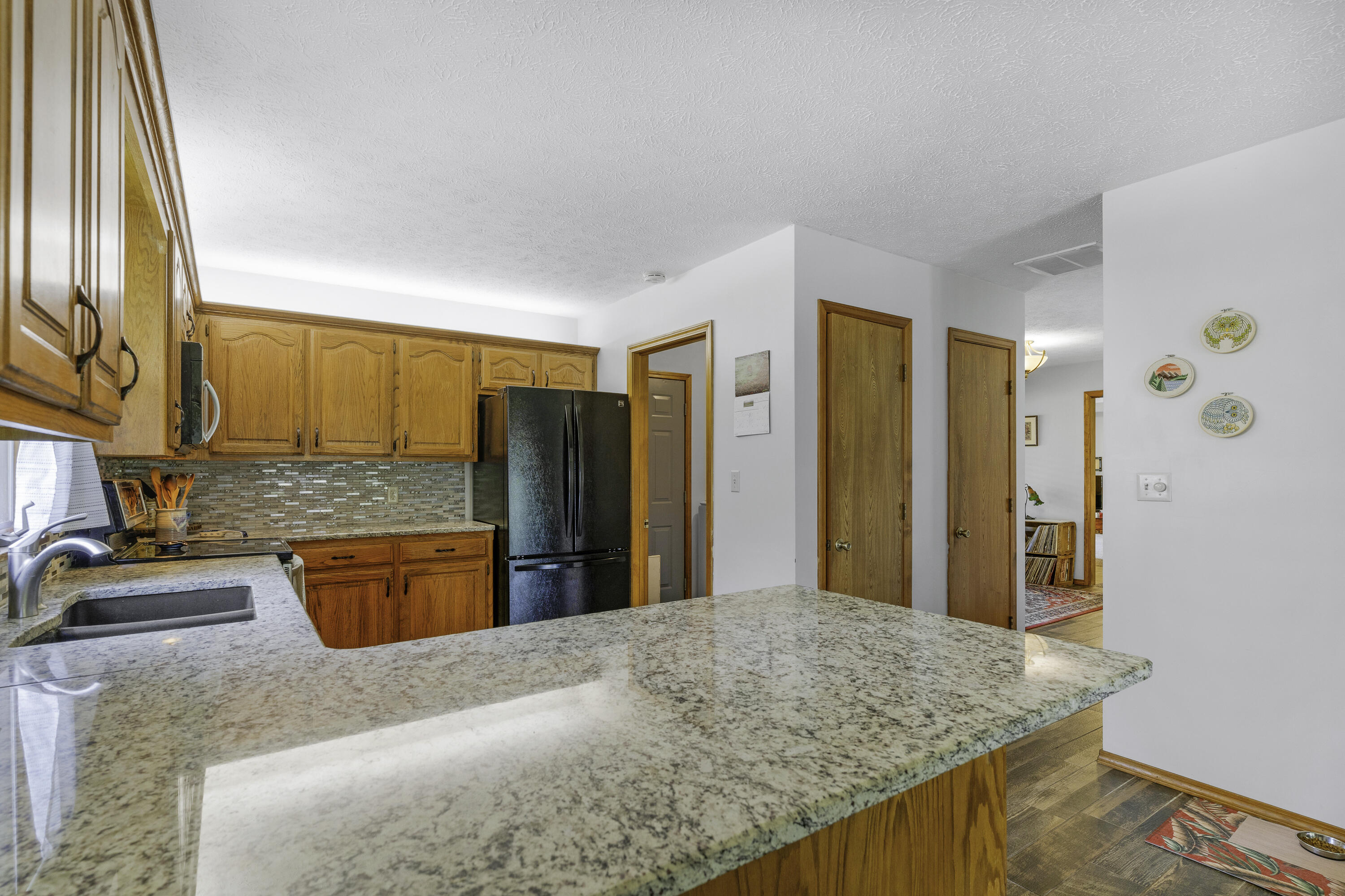 2515 South Laurel Avenue Property Photo 14