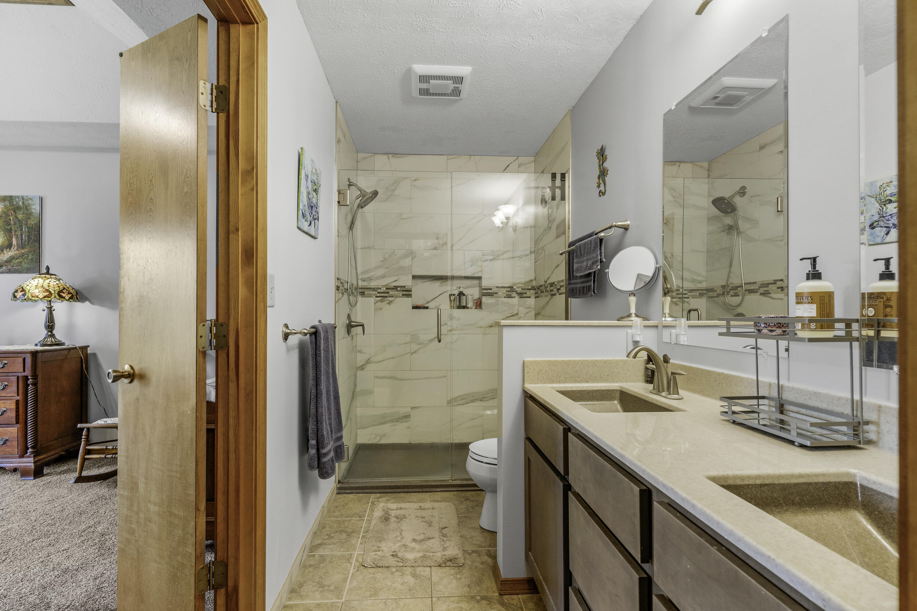 2515 South Laurel Avenue Property Photo 27