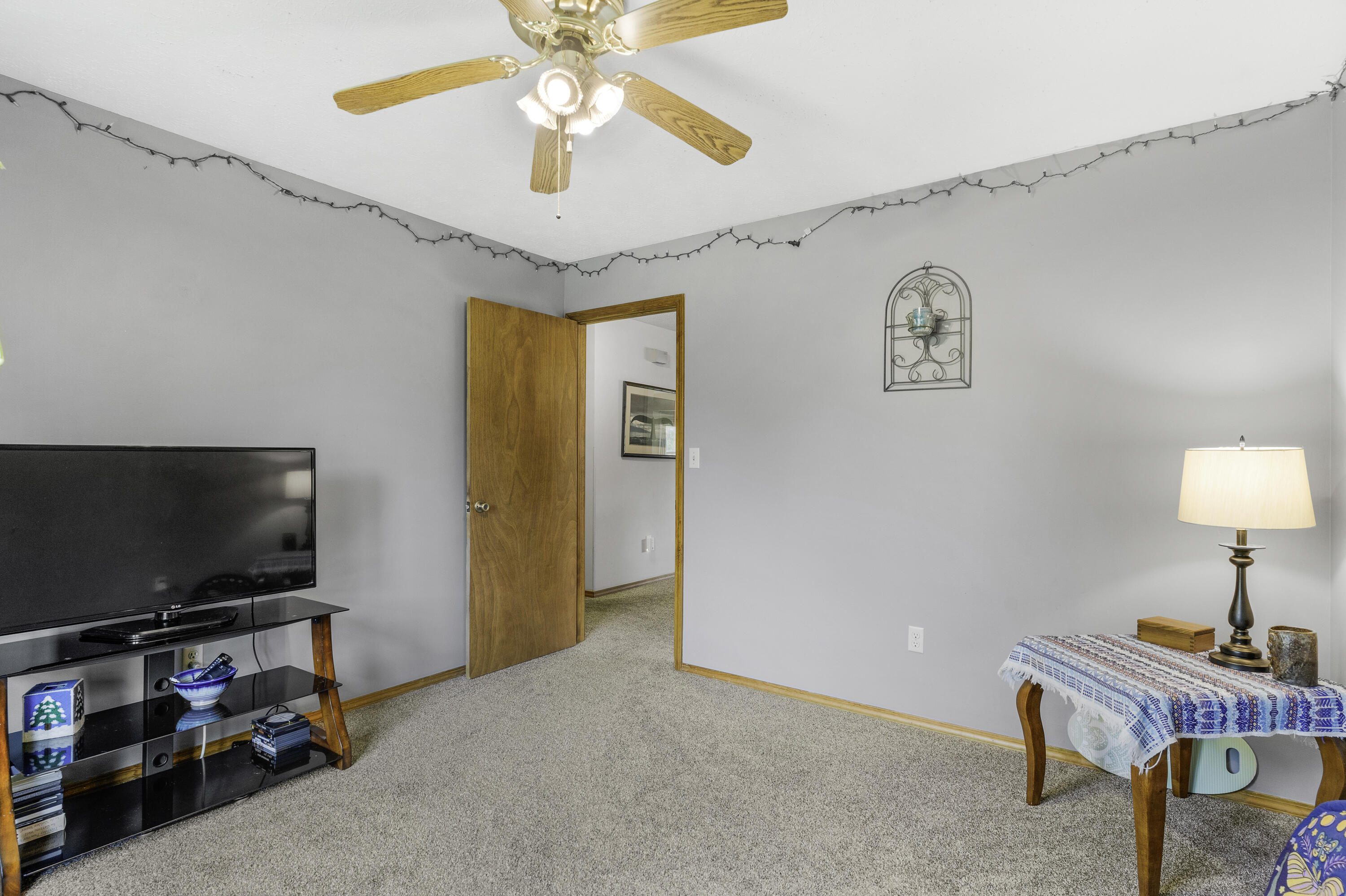 2515 South Laurel Avenue Property Photo 29