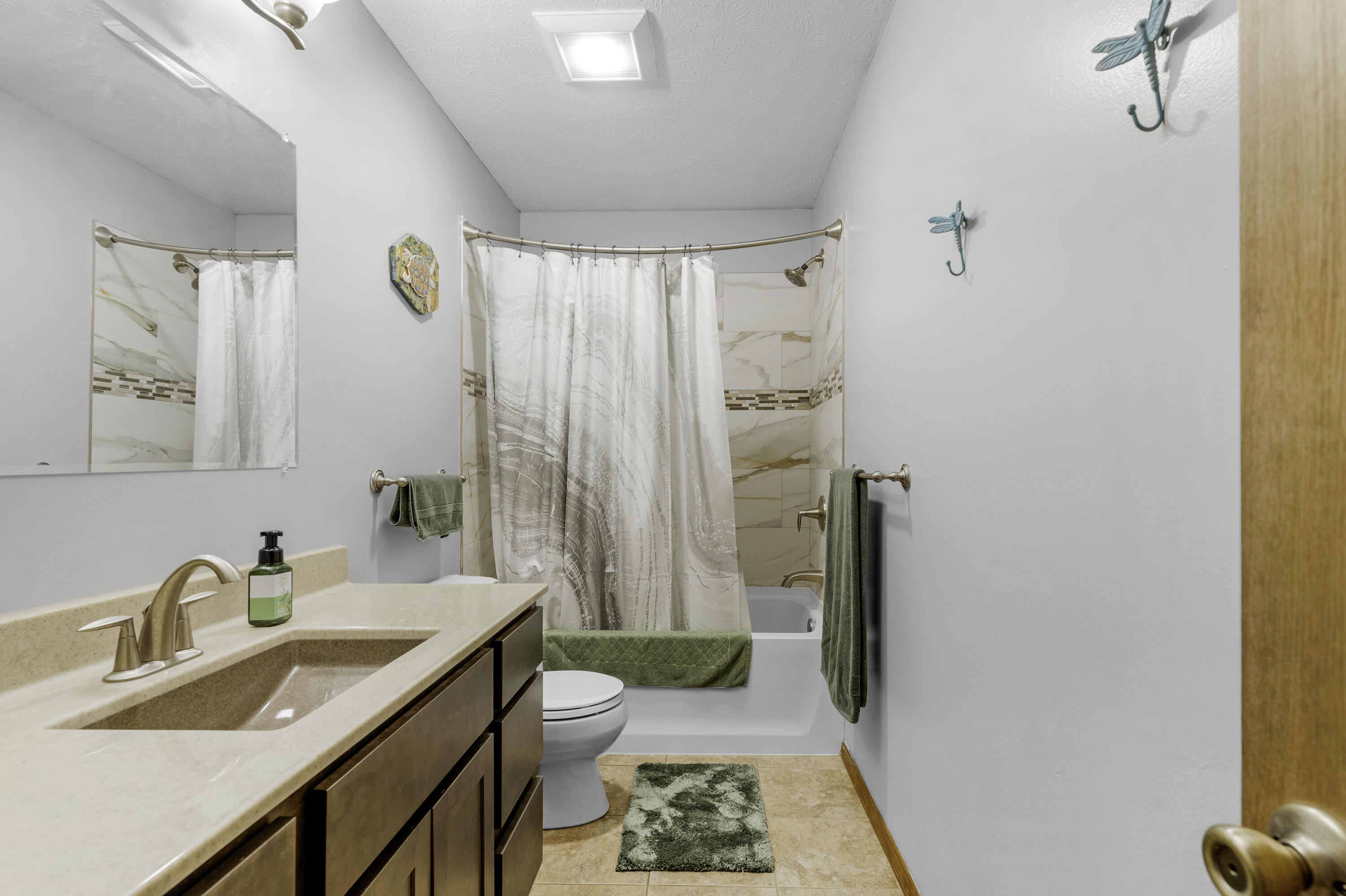 2515 South Laurel Avenue Property Photo 30